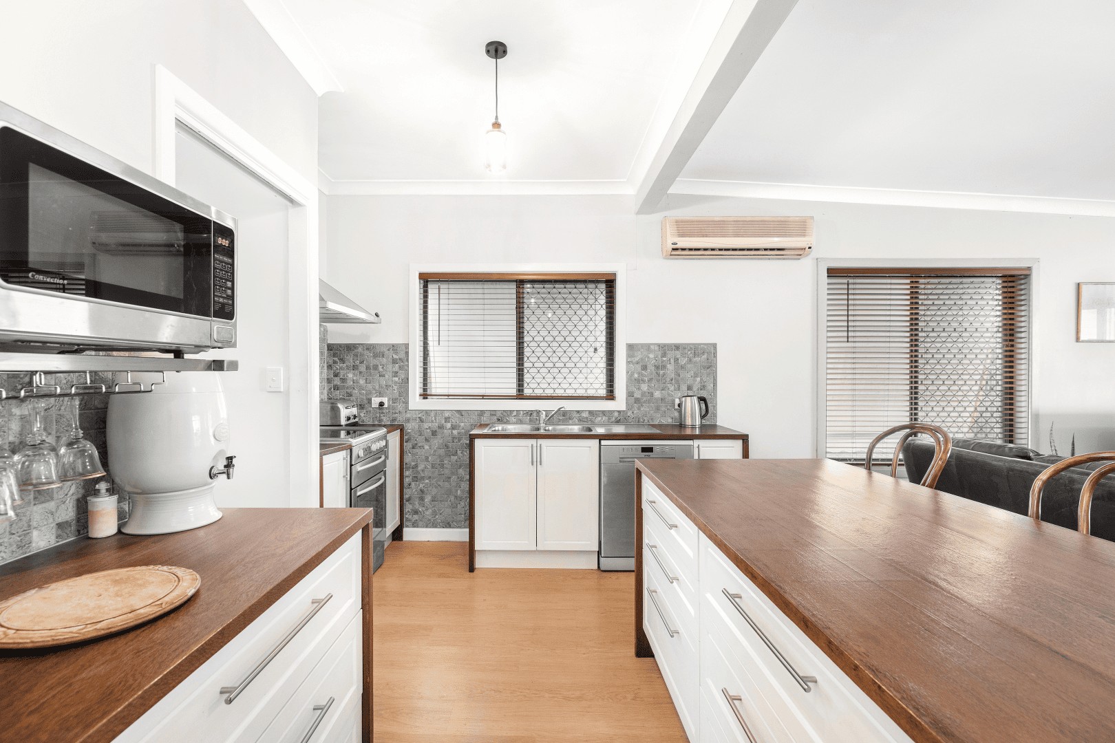 4 Rose Avenue, Glendale, NSW 2285