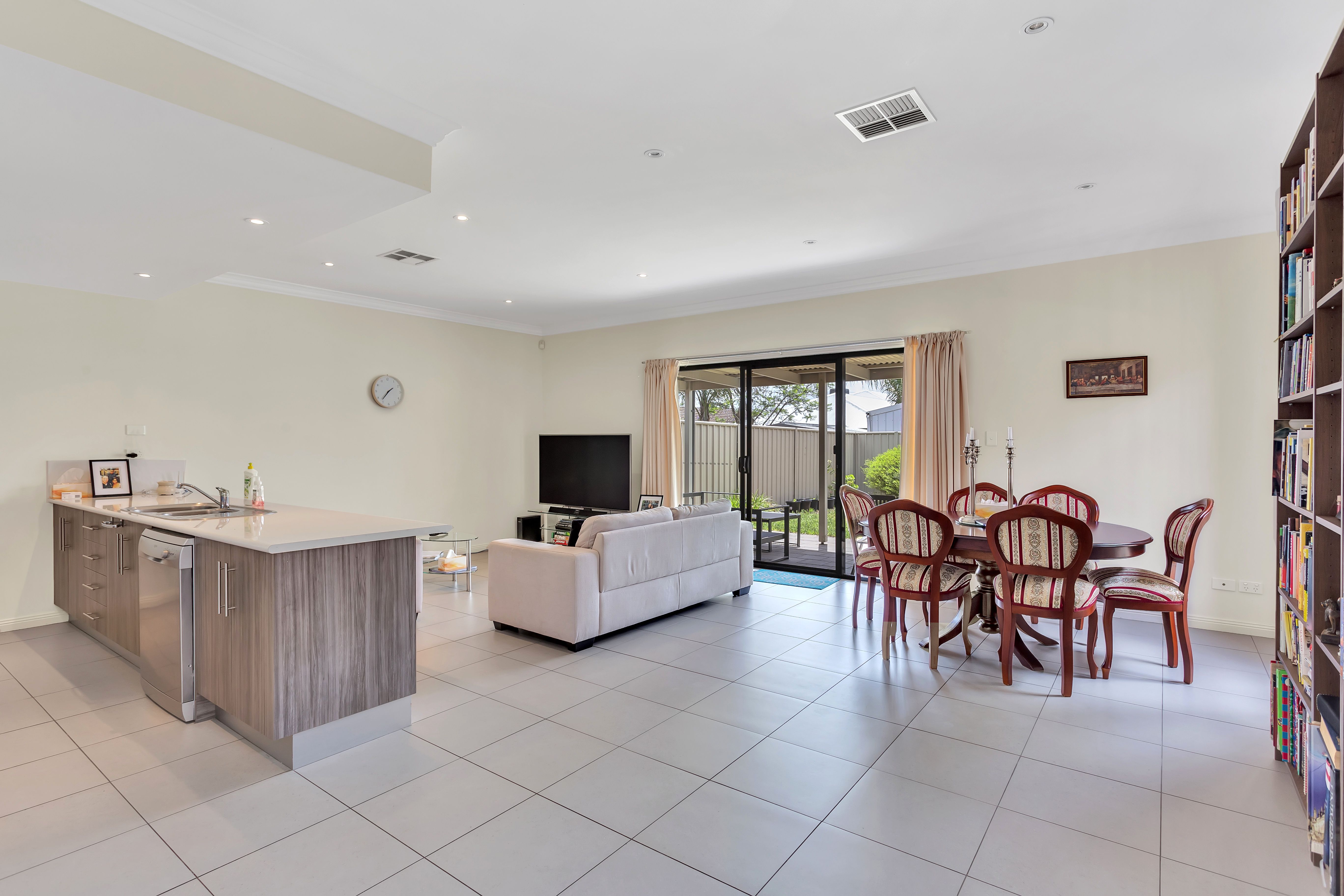 18 Francis Avenue, Broadview, SA 5083