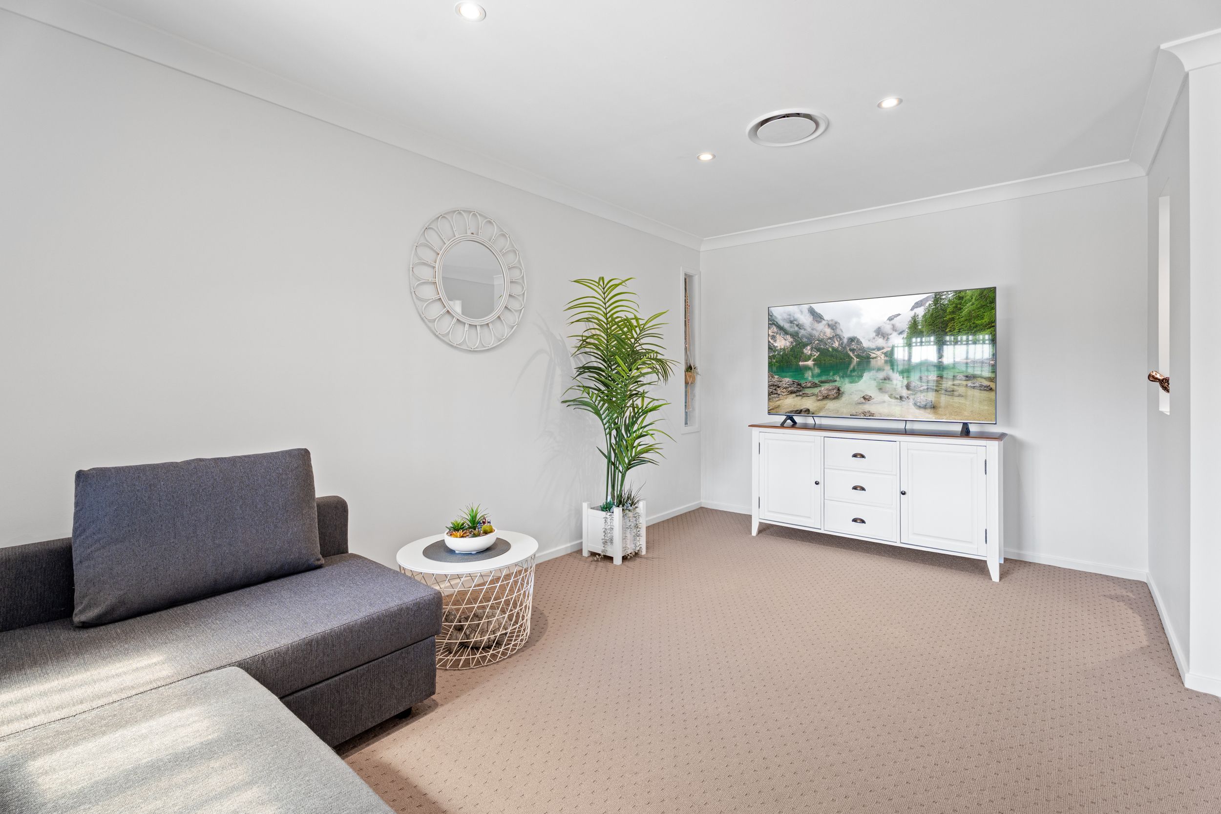 5 Monarch Circuit, Glenmore Park, NSW