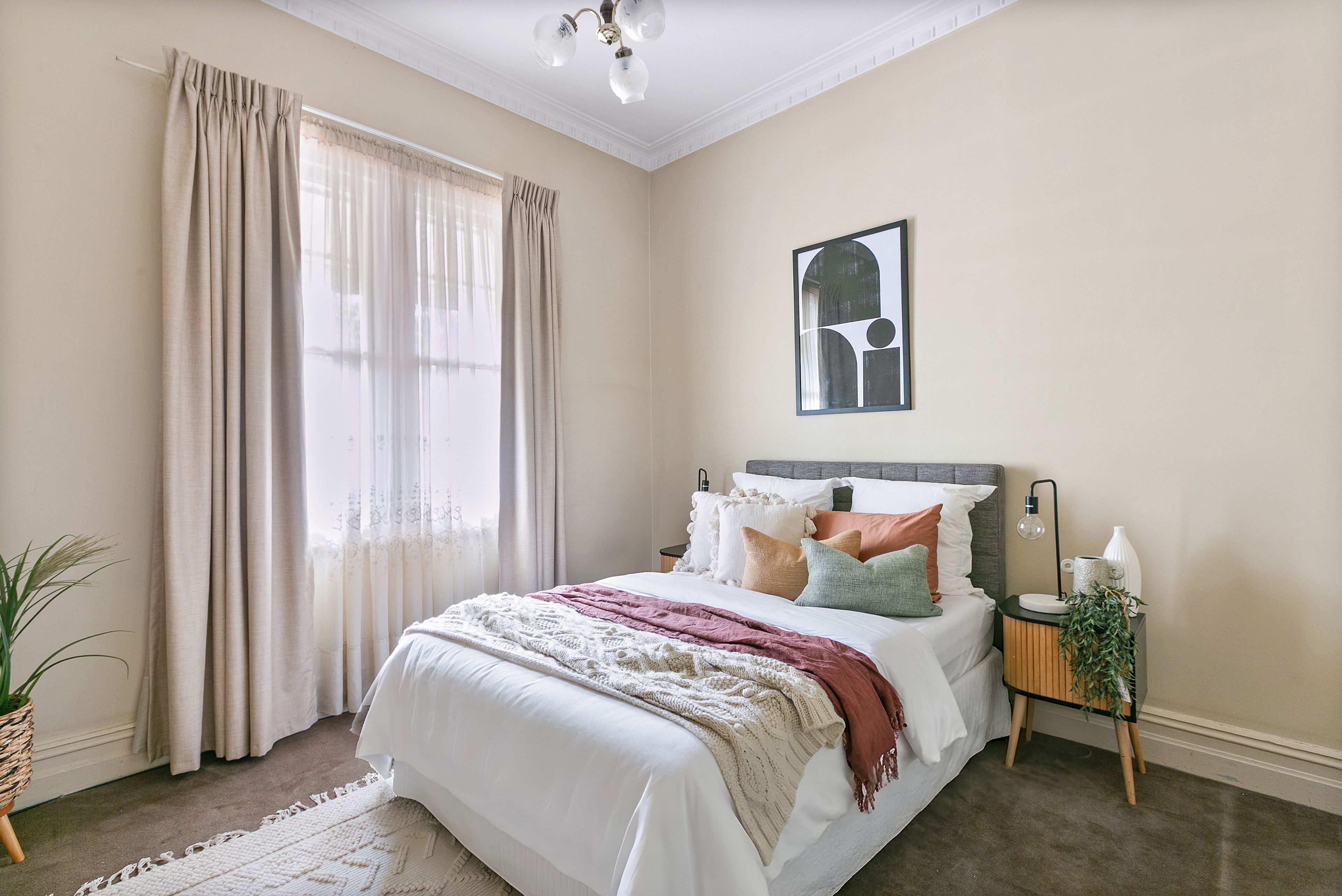 255 Gower Street — photo 9 of 14