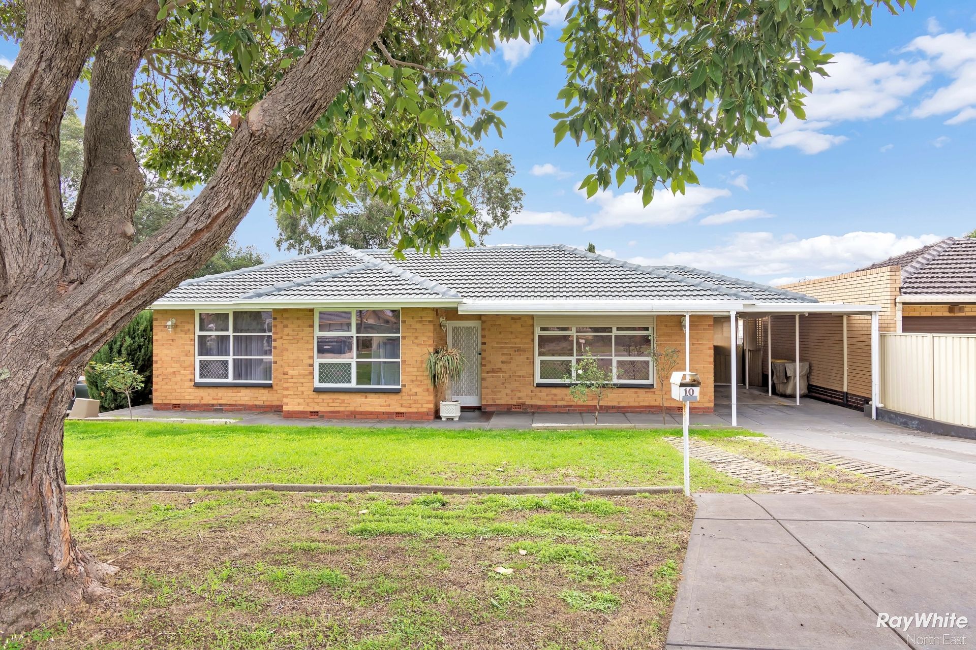 10 Greensview Road, Banksia Park SA 5091