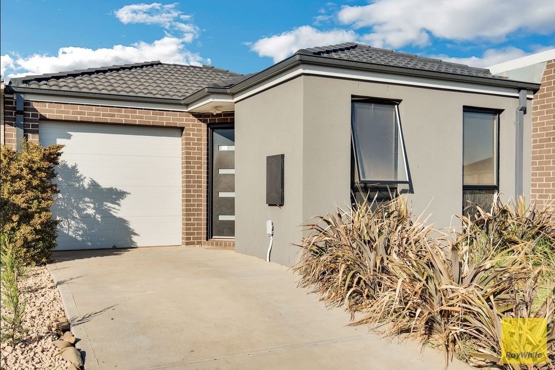 4B Tawny Court — photo from Ray White Truganina