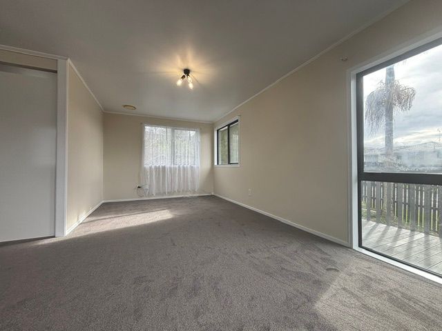 168 Solar Road, Glen Eden, Waitakere City
