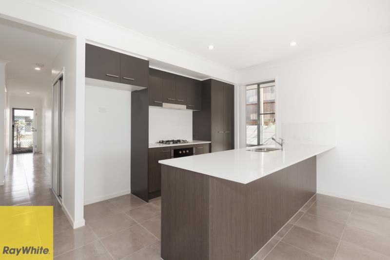 69 Magpie Cresent, Redbank Plains, QLD 4301