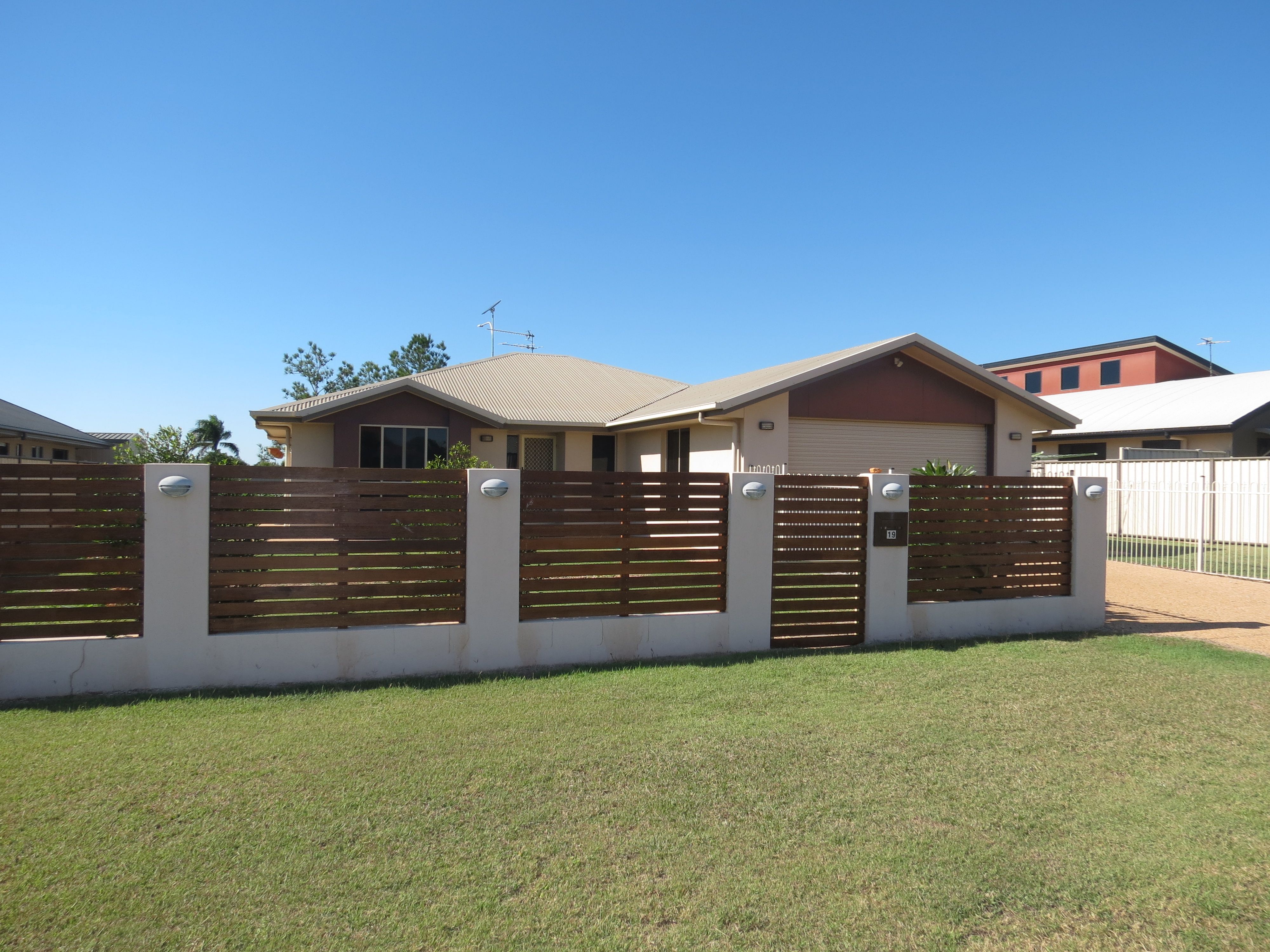 19 Callaghan Street, Emerald QLD 4720