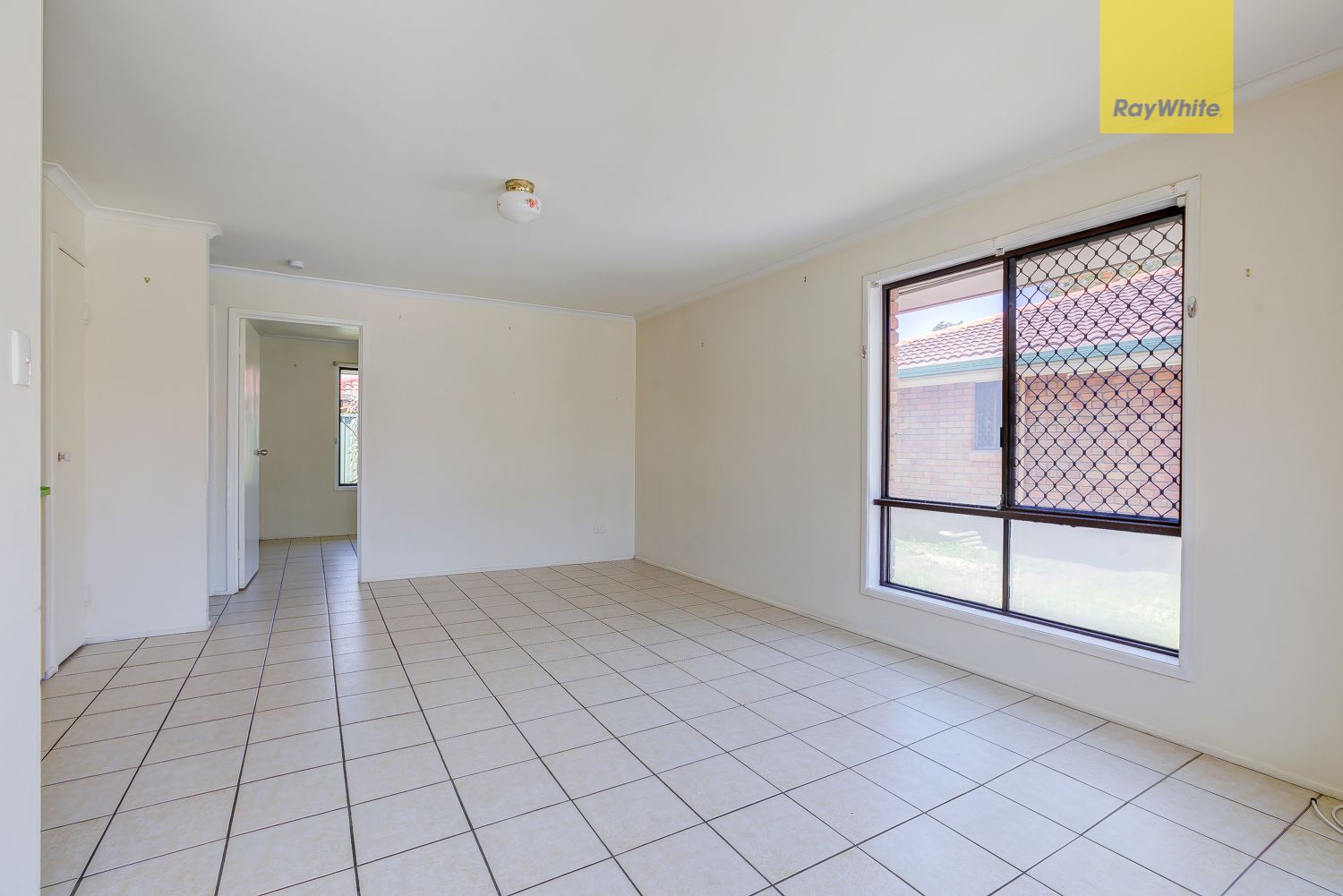8/33 Clare Road, Kingston, QLD 4114