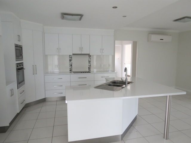 28 Wright Street, Emerald, QLD 4720