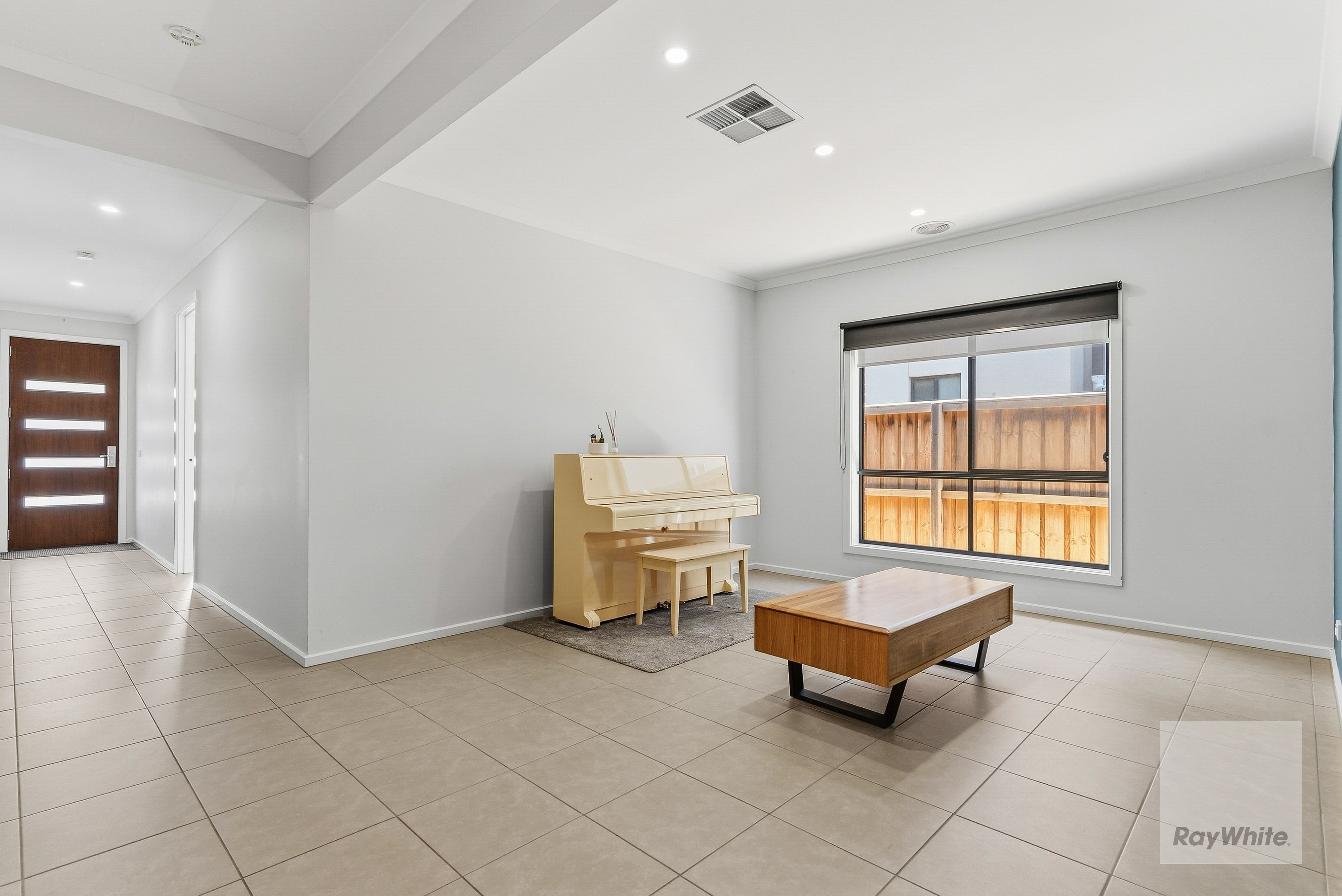 11 Kohli Crescent — photo 14 of 19