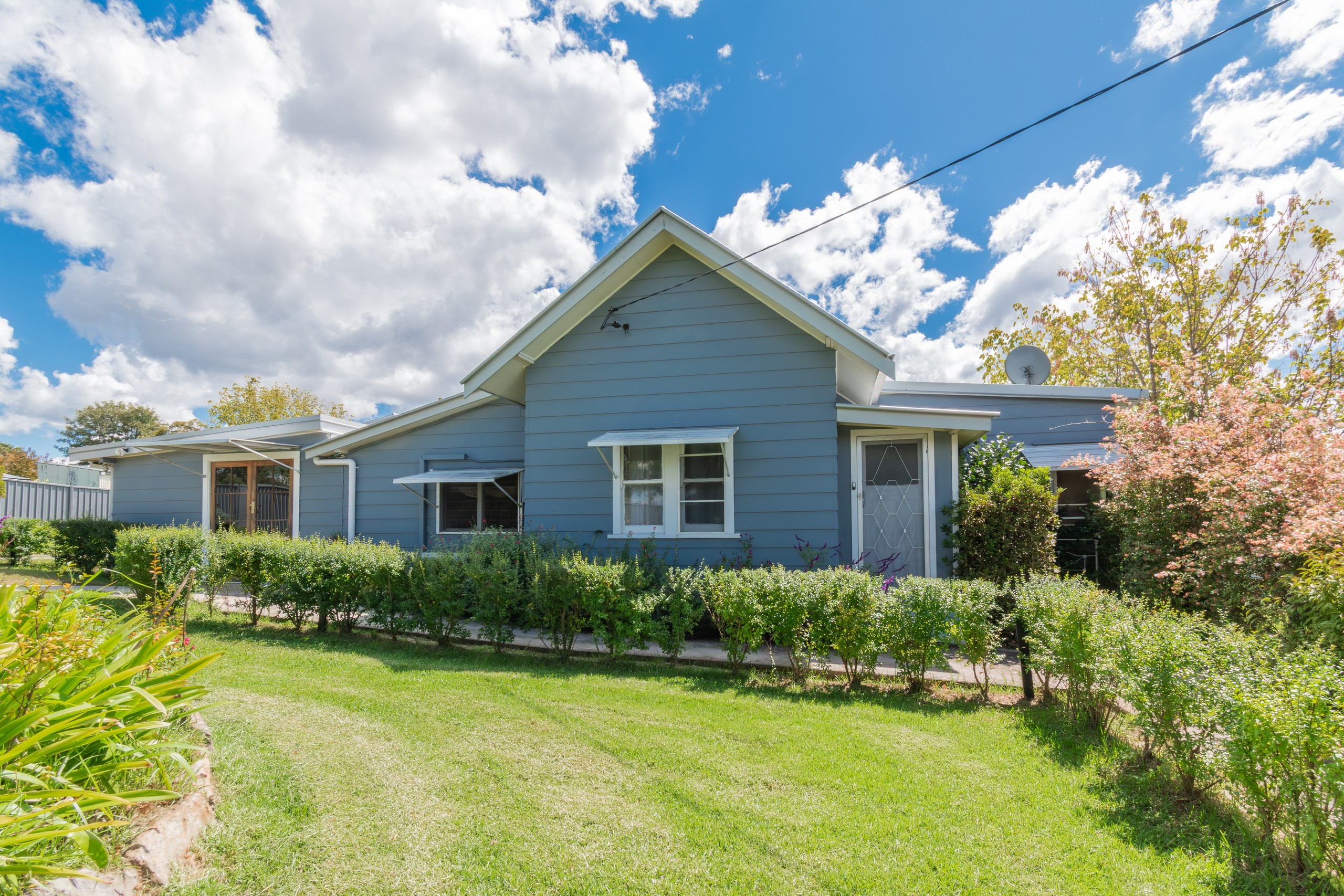 60-62 Border Street, Wallangarra, QLD 4383