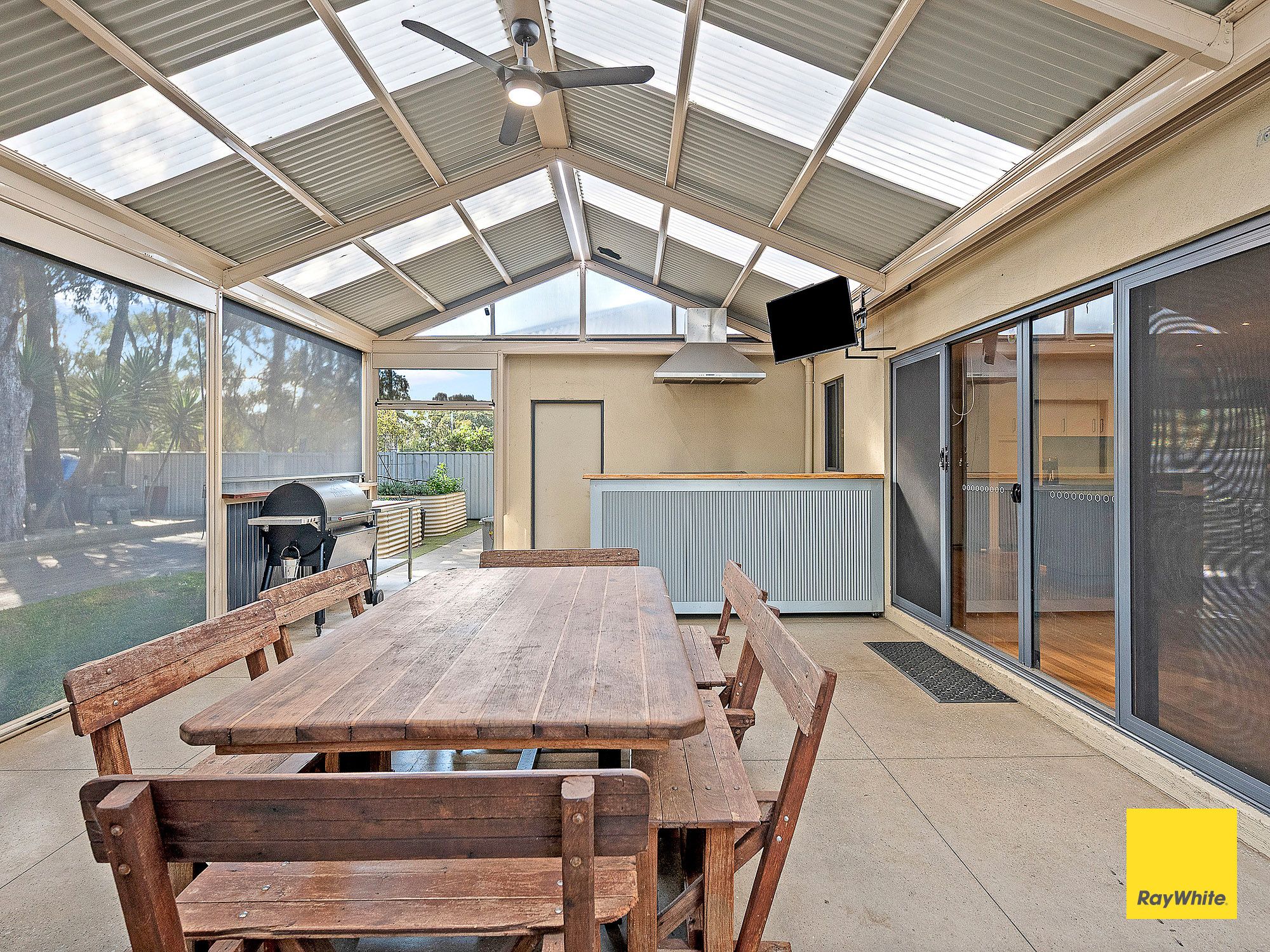 26 Lorikeet Avenue — photo 14 of 19