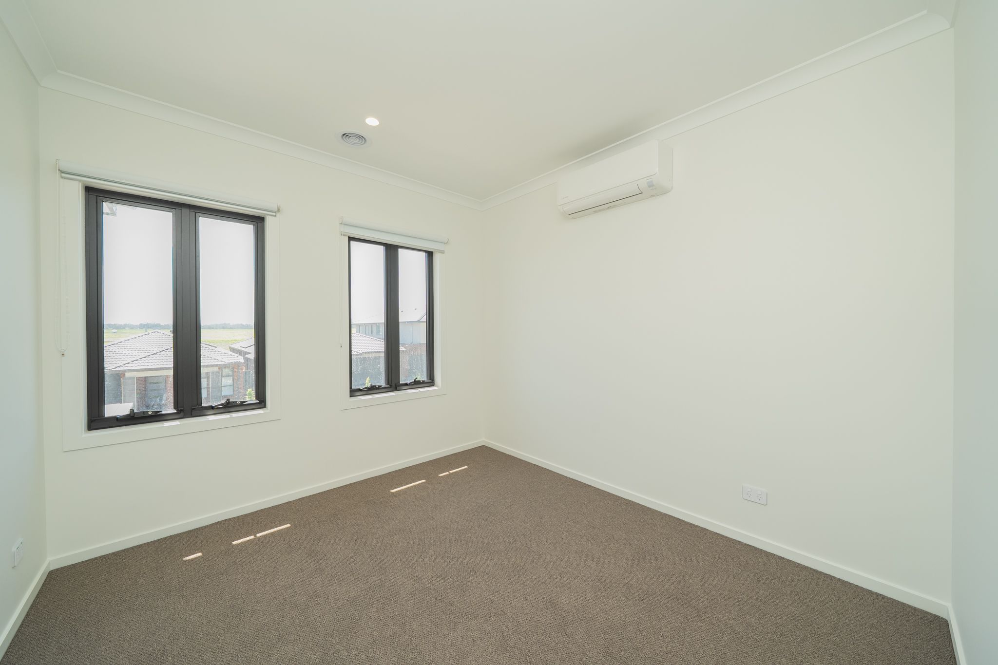 74 Broadway Street — photo 11 of 17