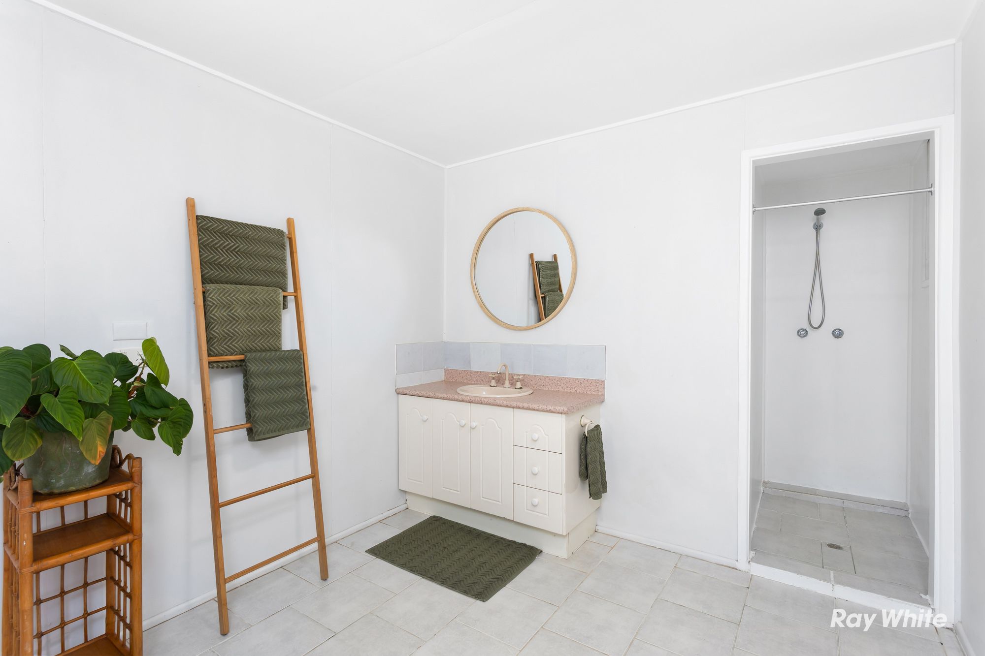 17-25 Cedar Avenue — photo 15 of 25