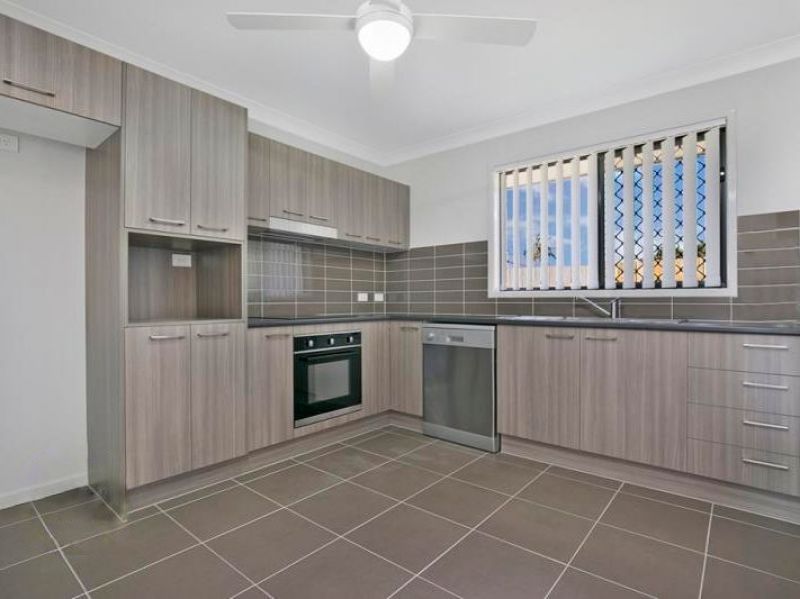 48A Stringybark Street, Regents Park, QLD 4118