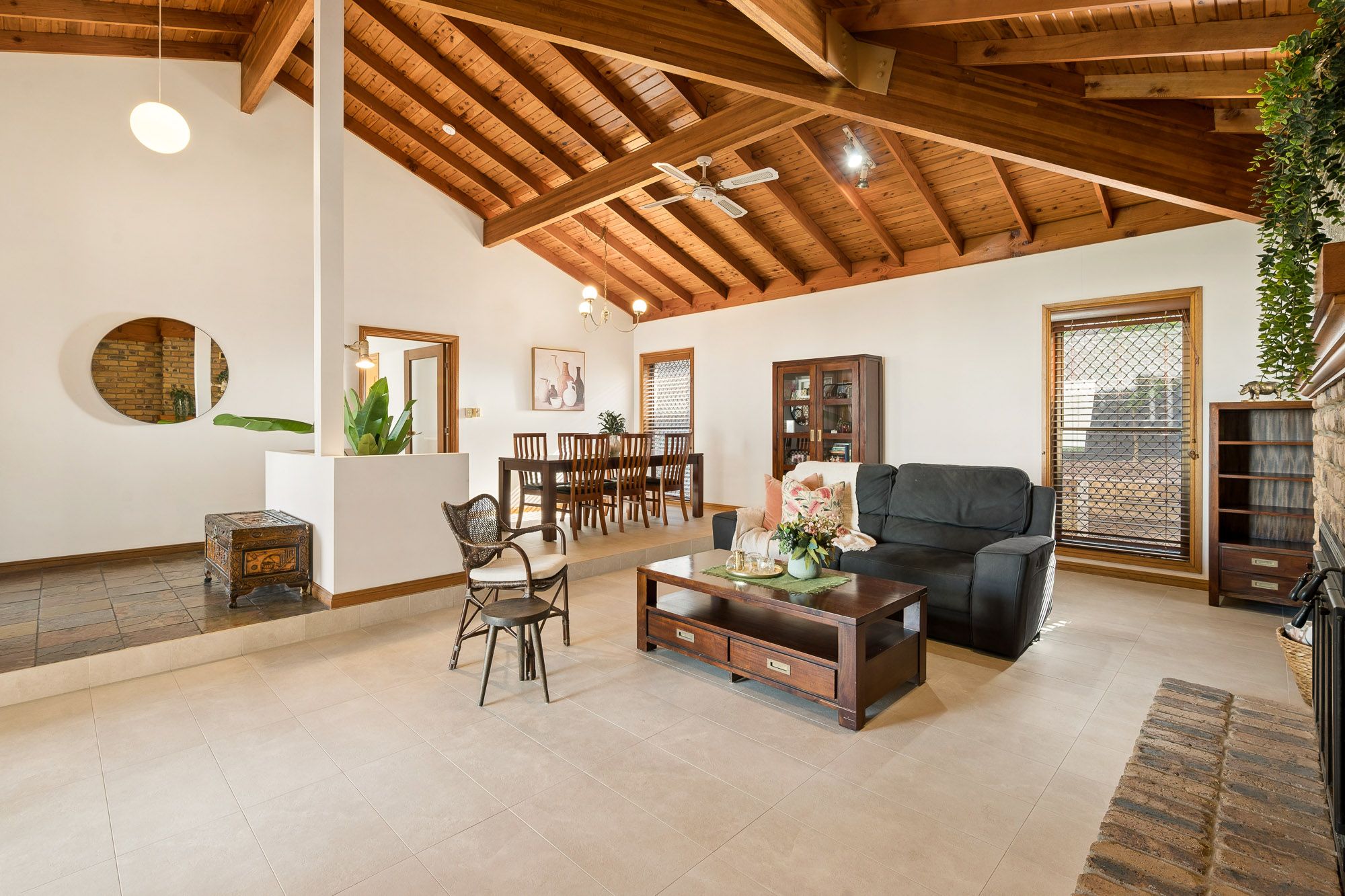 4 Gleneagles Court — photo 4 of 23