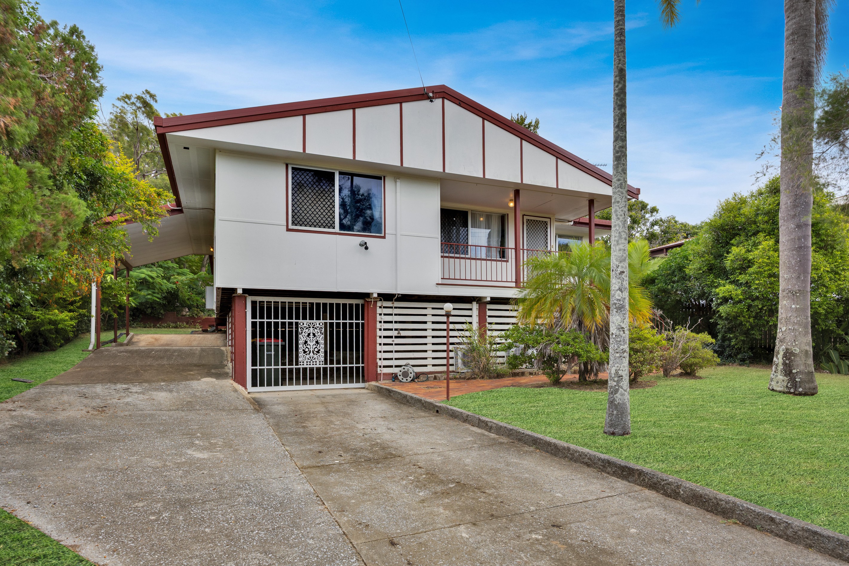 11 Drummer Street, Toolooa, QLD 4680