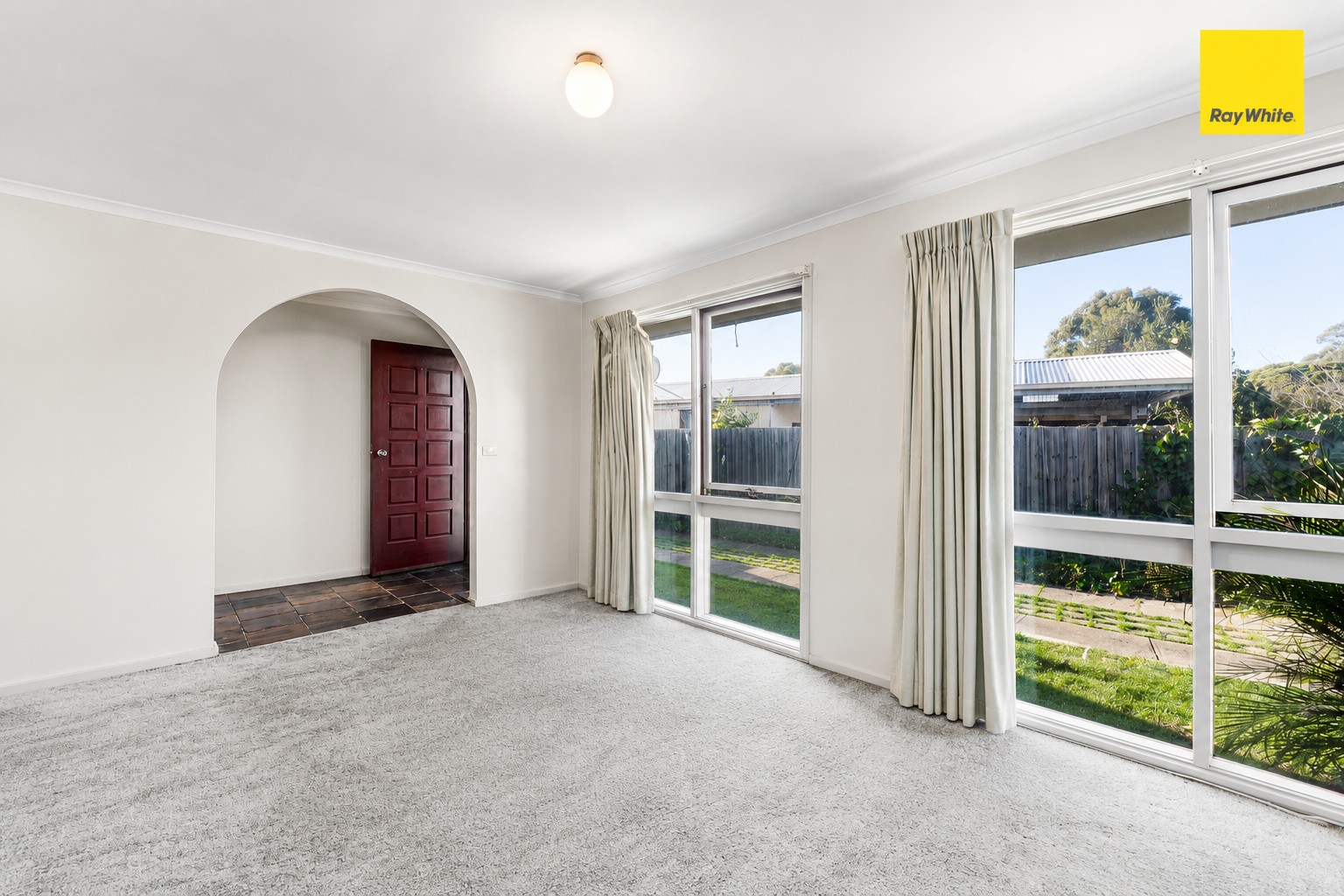 18 Mcdonald Street, Melton South, VIC 3338