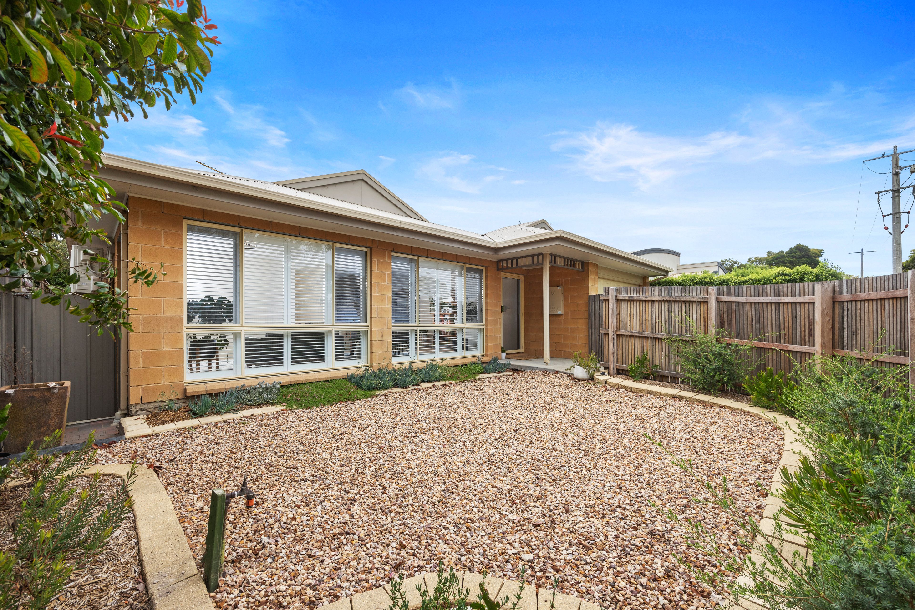 17 Dixon Street , Inverloch VIC 3996