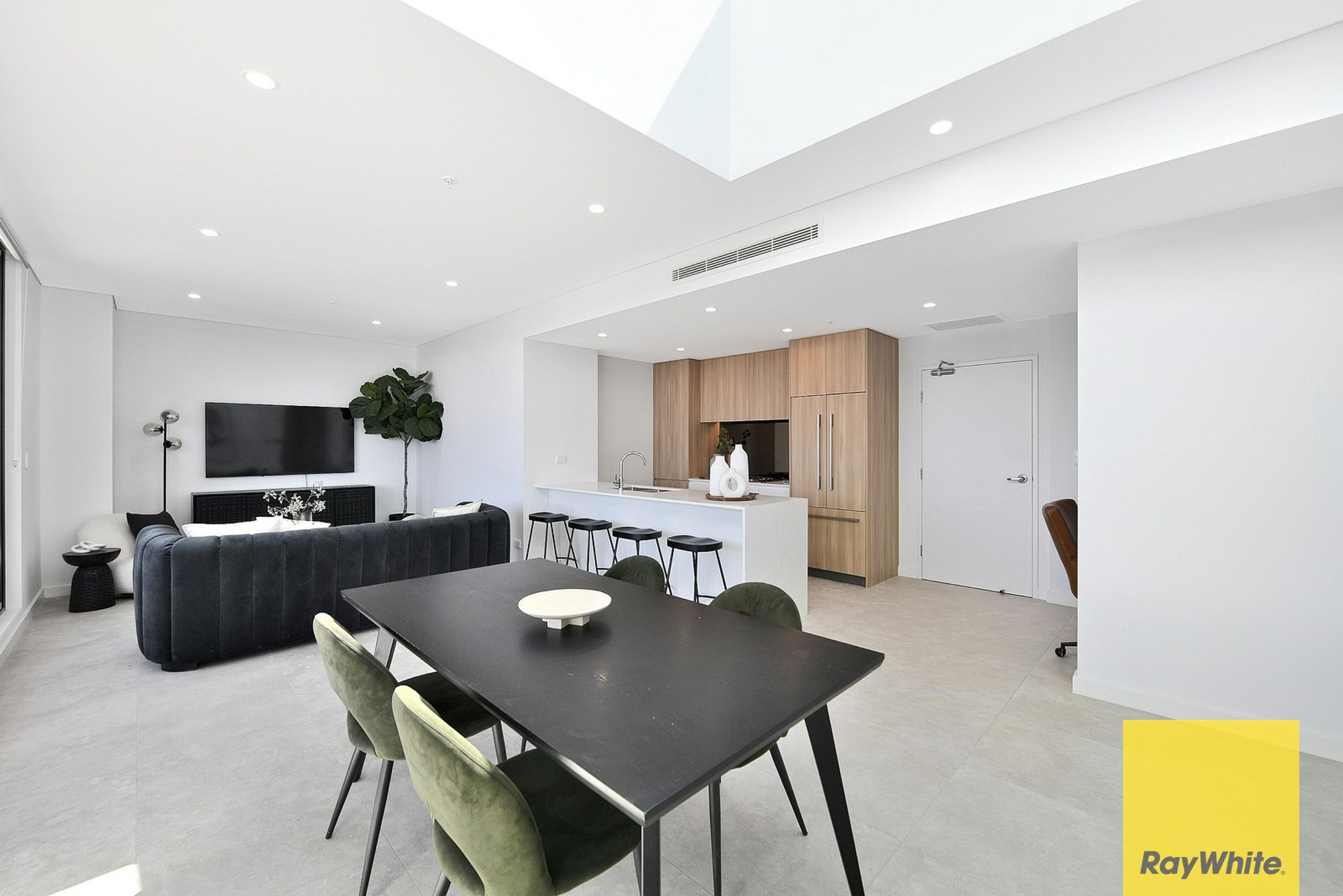 702/12A Carson Lane, St Marys, NSW 2760