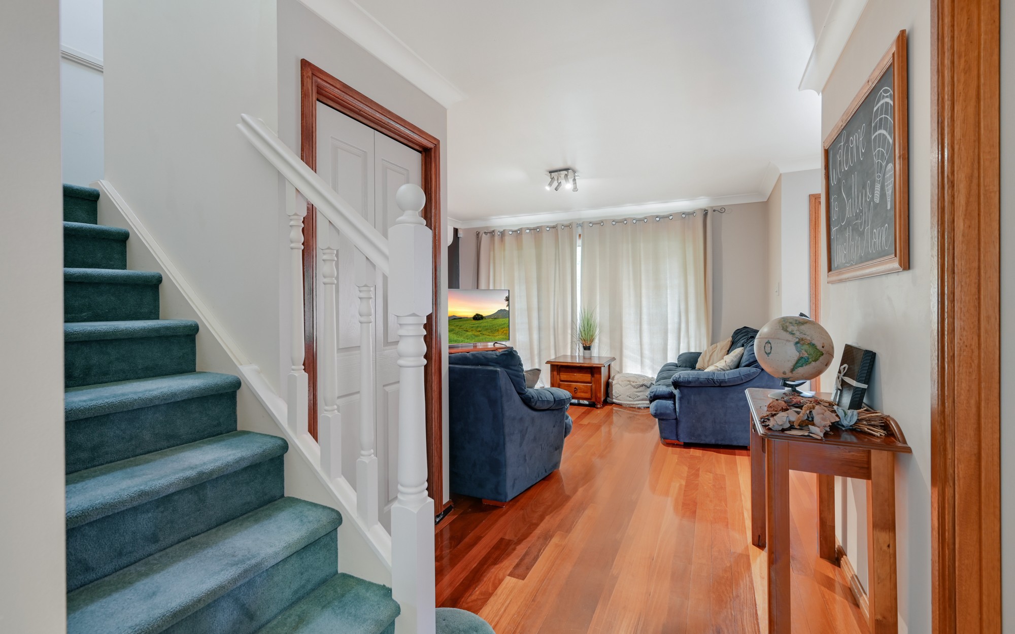84 Glenfield Drive, Currans Hill, NSW 2567