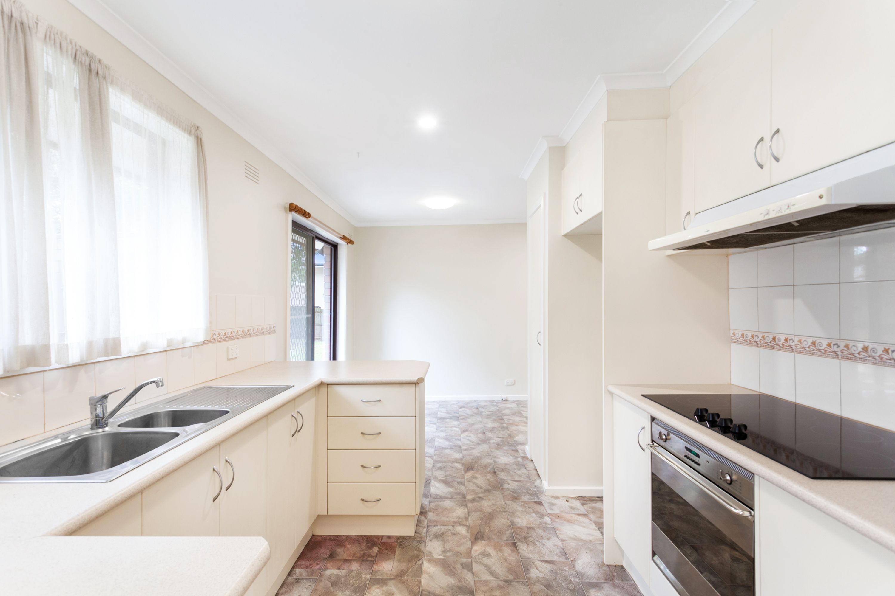 6 Wonthulong Drive, Bayswater North, VIC 3153