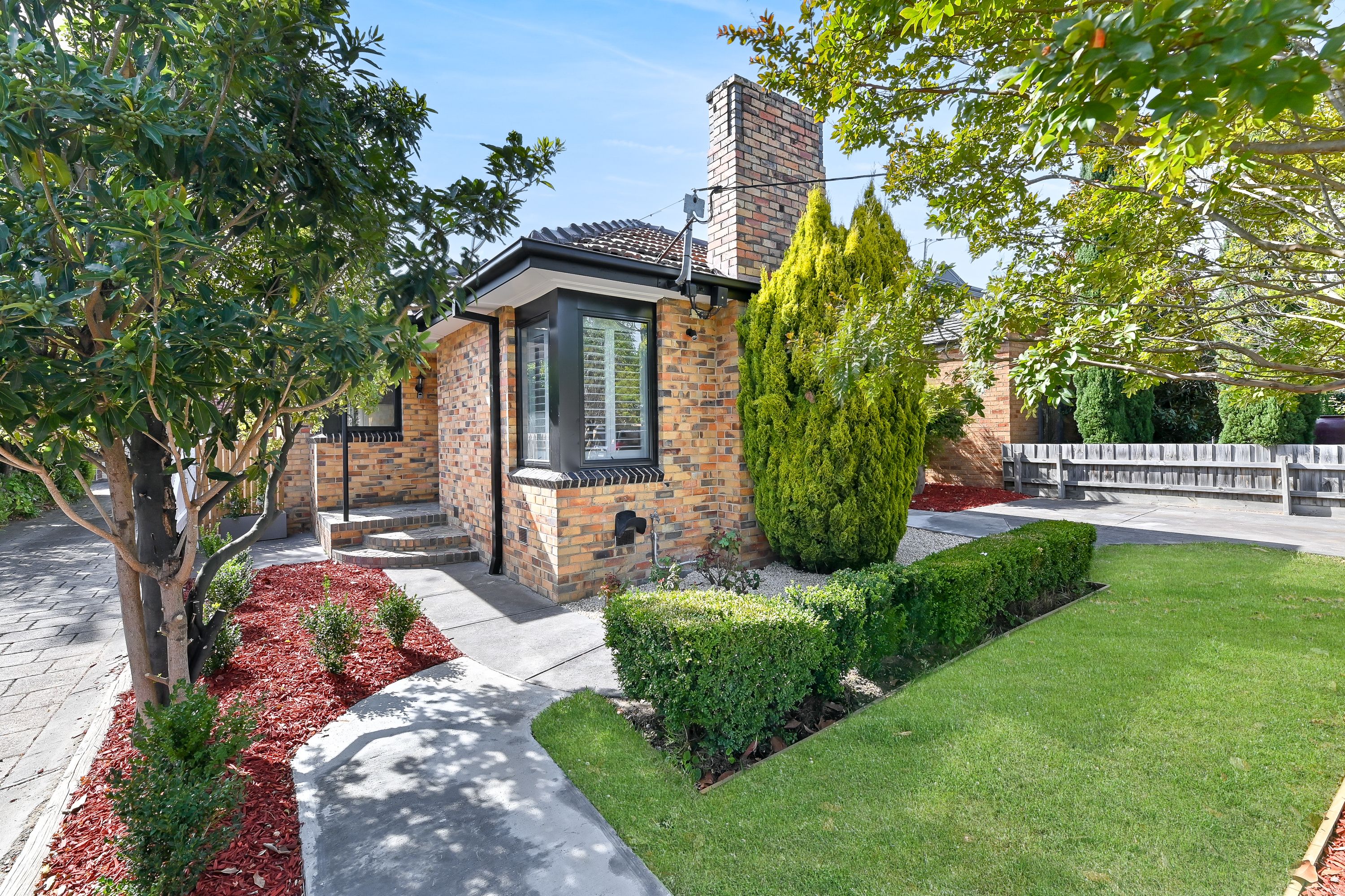 4 Glenmore Grove, Mount Waverley VIC 3149