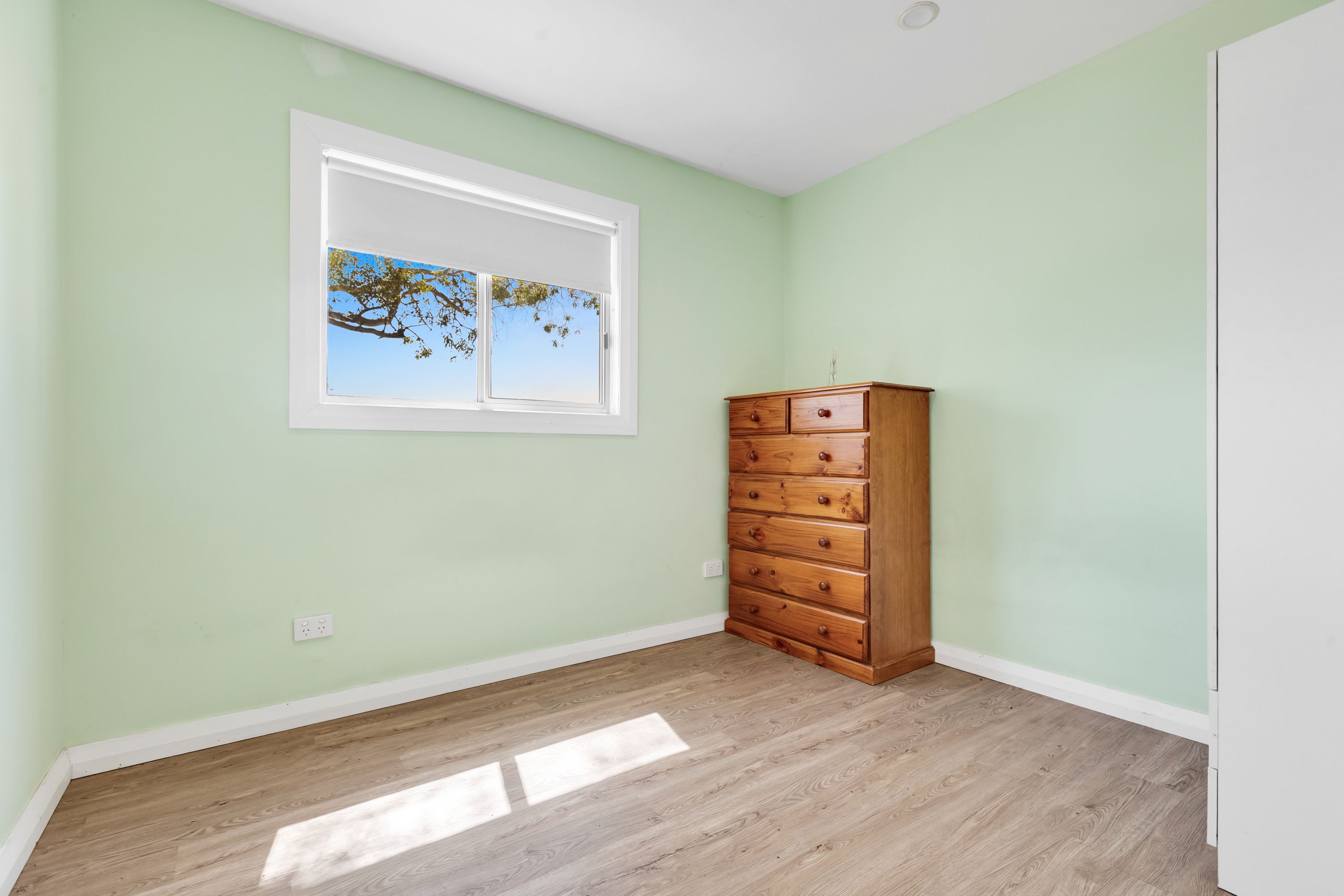 1a Whittaker Crescent — photo 9 of 11