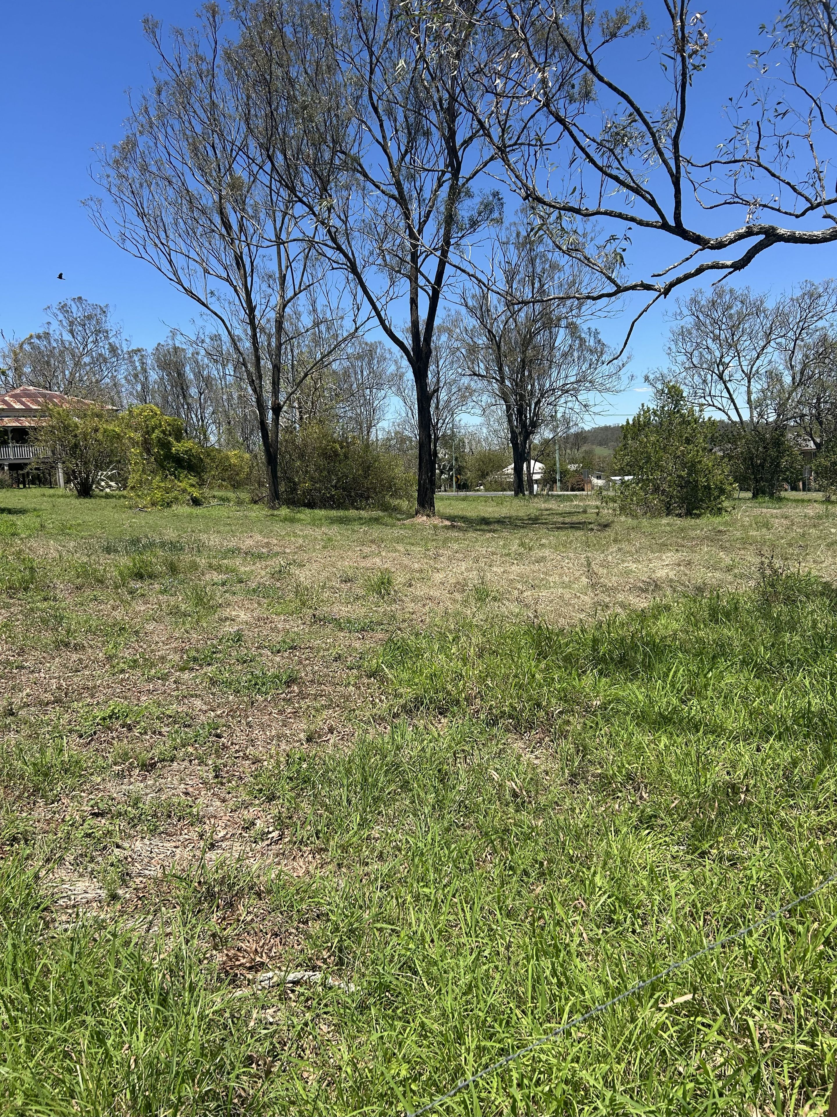 6 South Street, Esk, QLD 4312