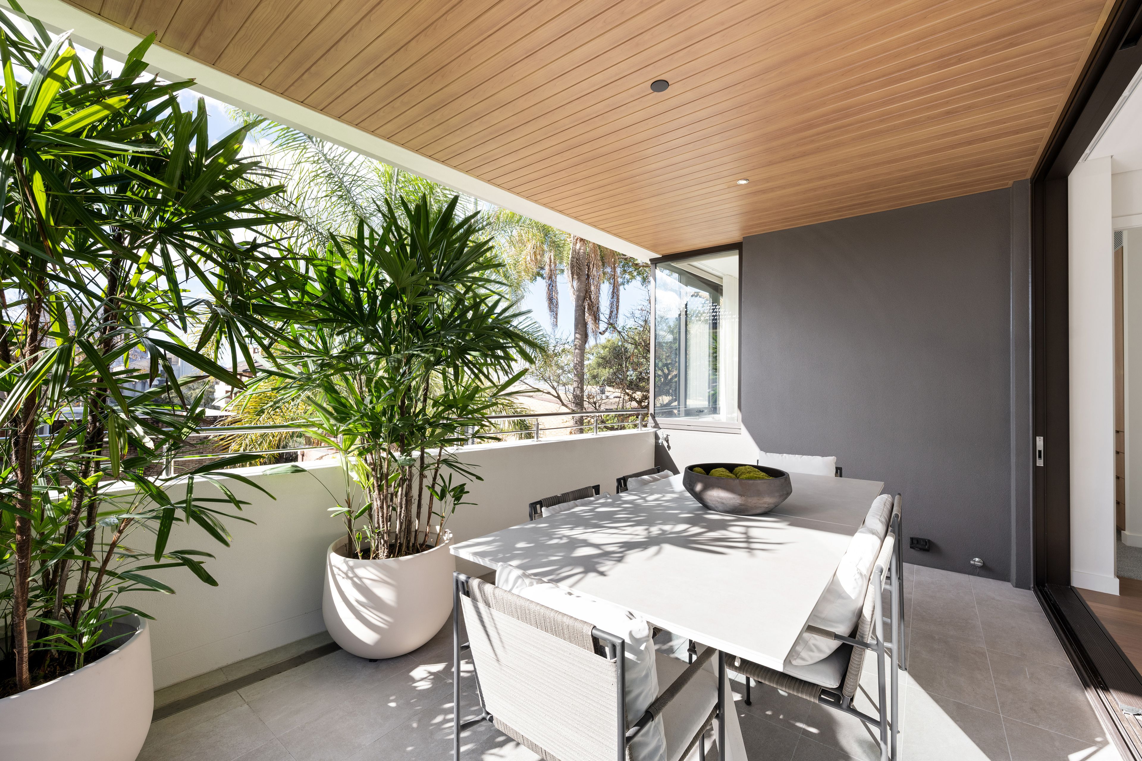 203/131 Holt Avenue — photo 7 of 14