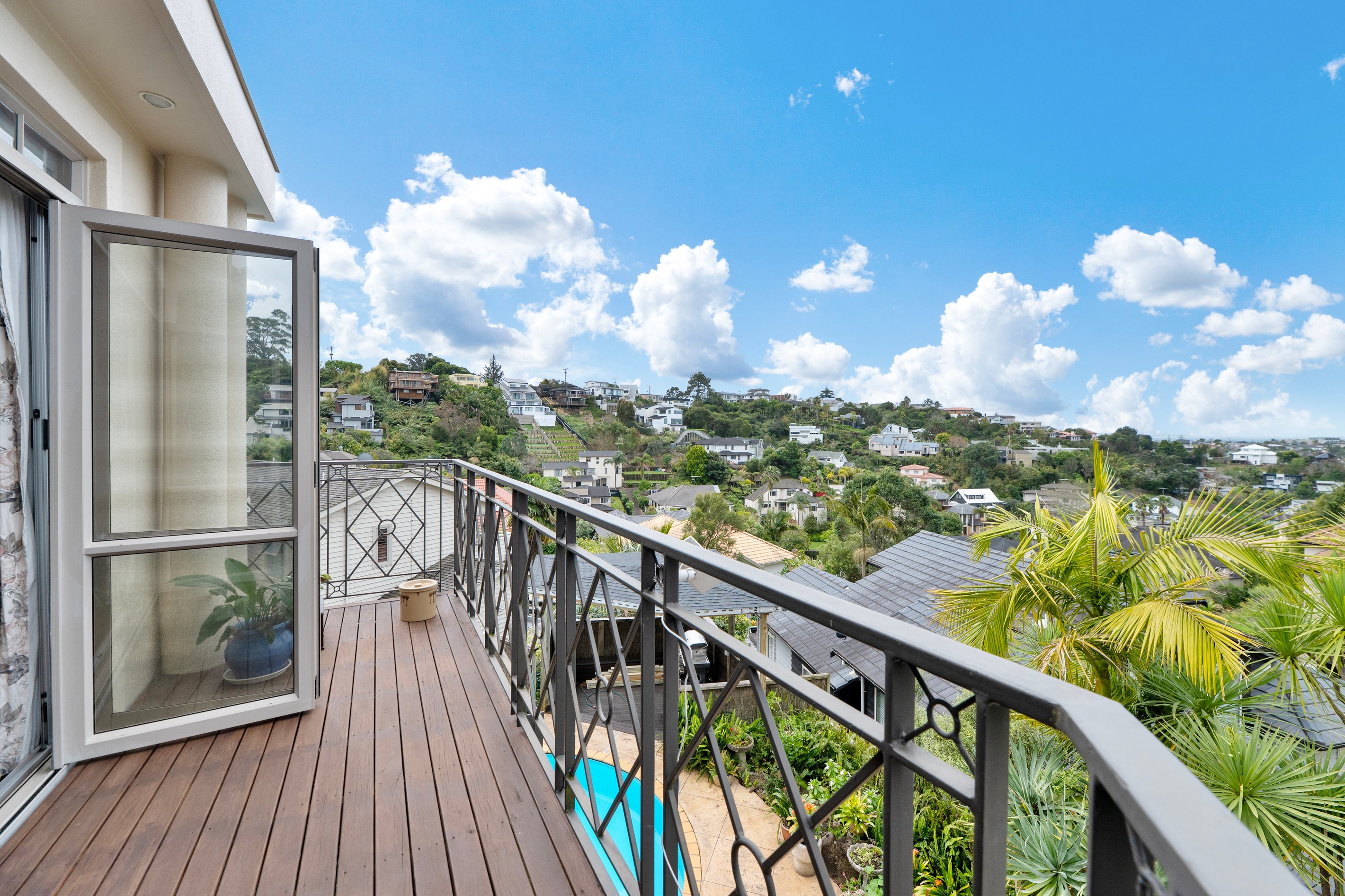 52 Penguin Drive, Murrays Bay, North Shore City