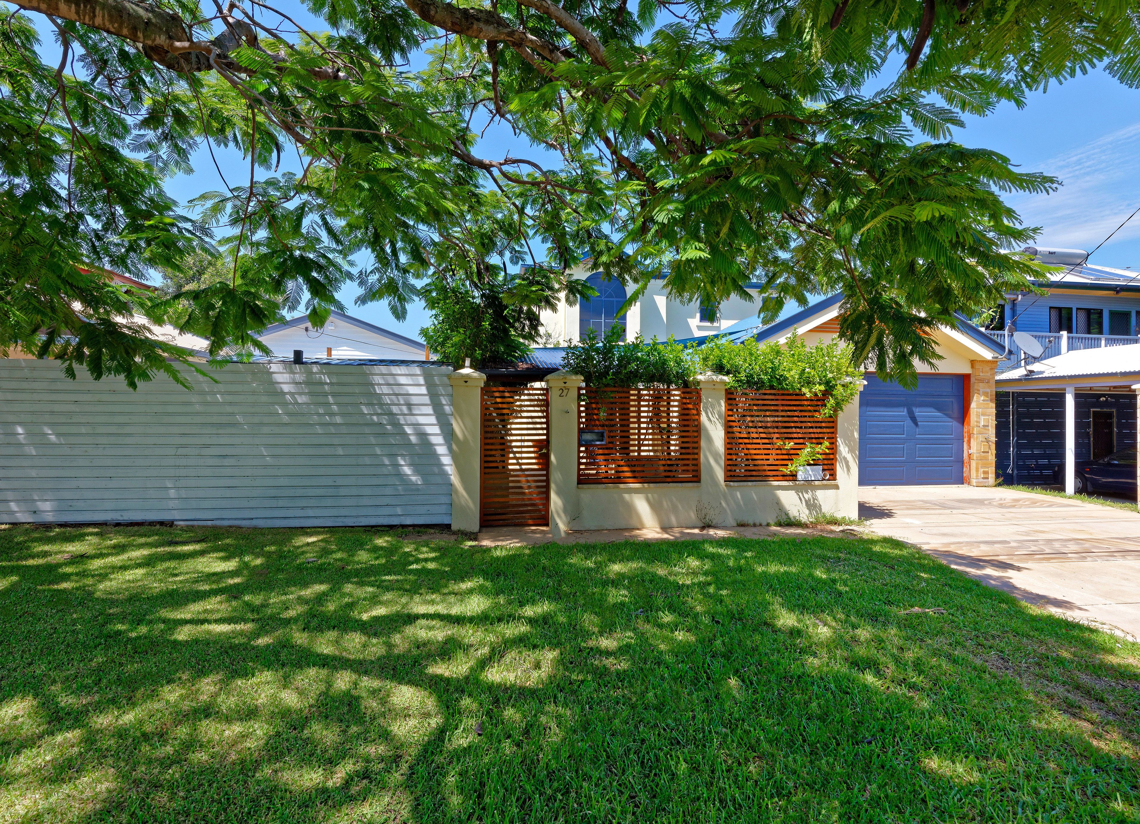 27 King Street, Woody Point, QLD 4019