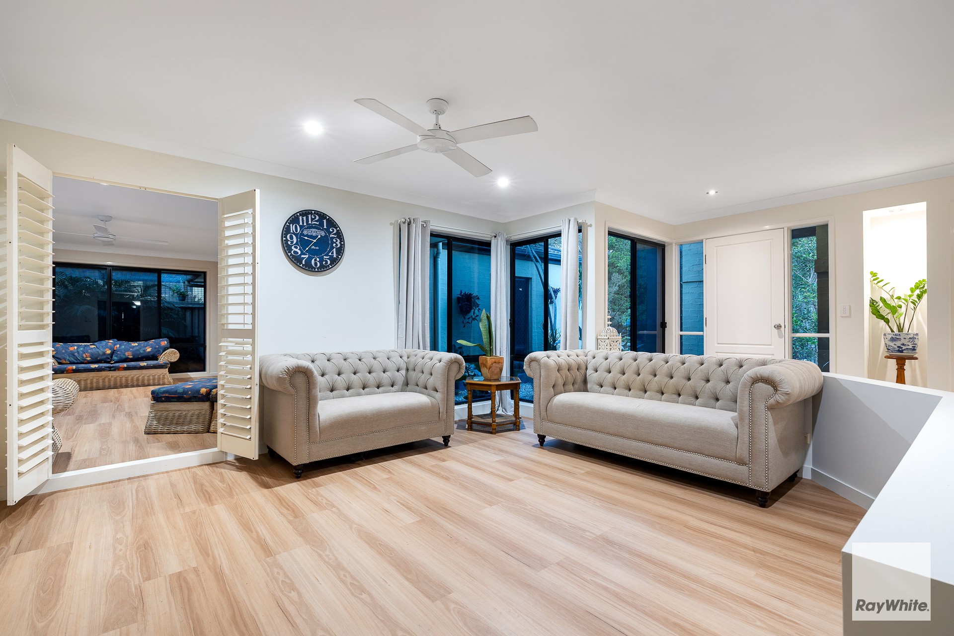 10 Habitat Drive, Redland Bay, QLD 4165