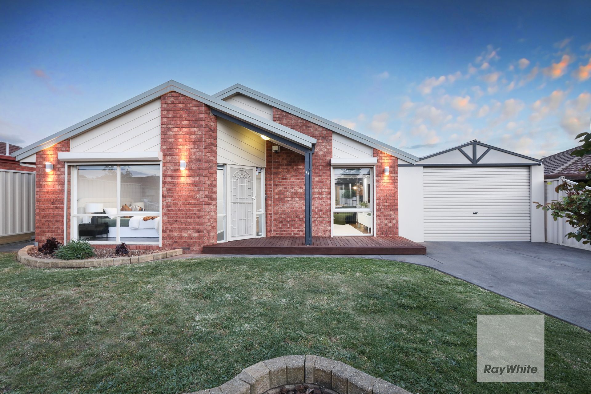 28 Gabrielle Crescent, Gladstone Park, VIC 3043