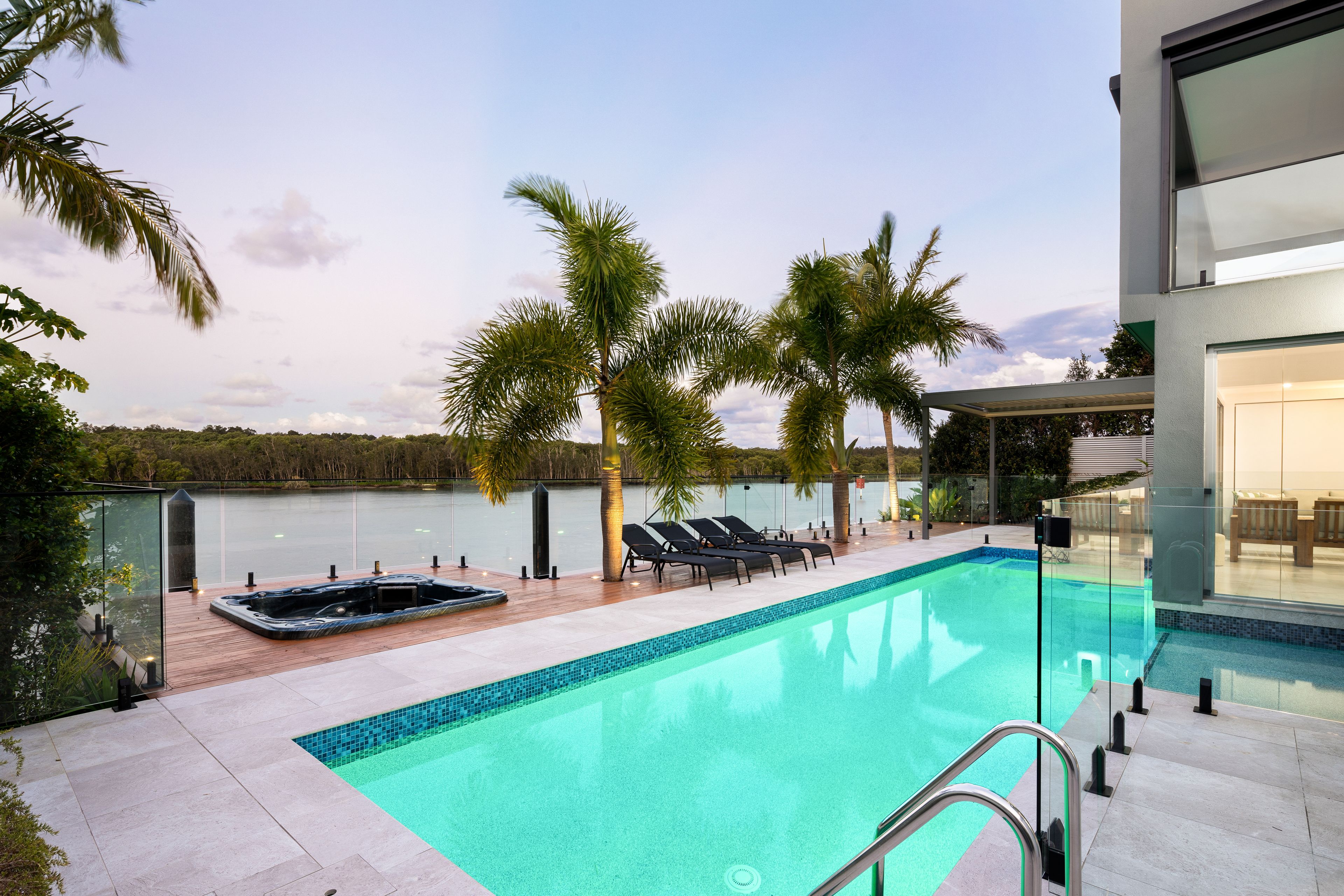 8087 Riverside Drive, Sanctuary Cove QLD 4212