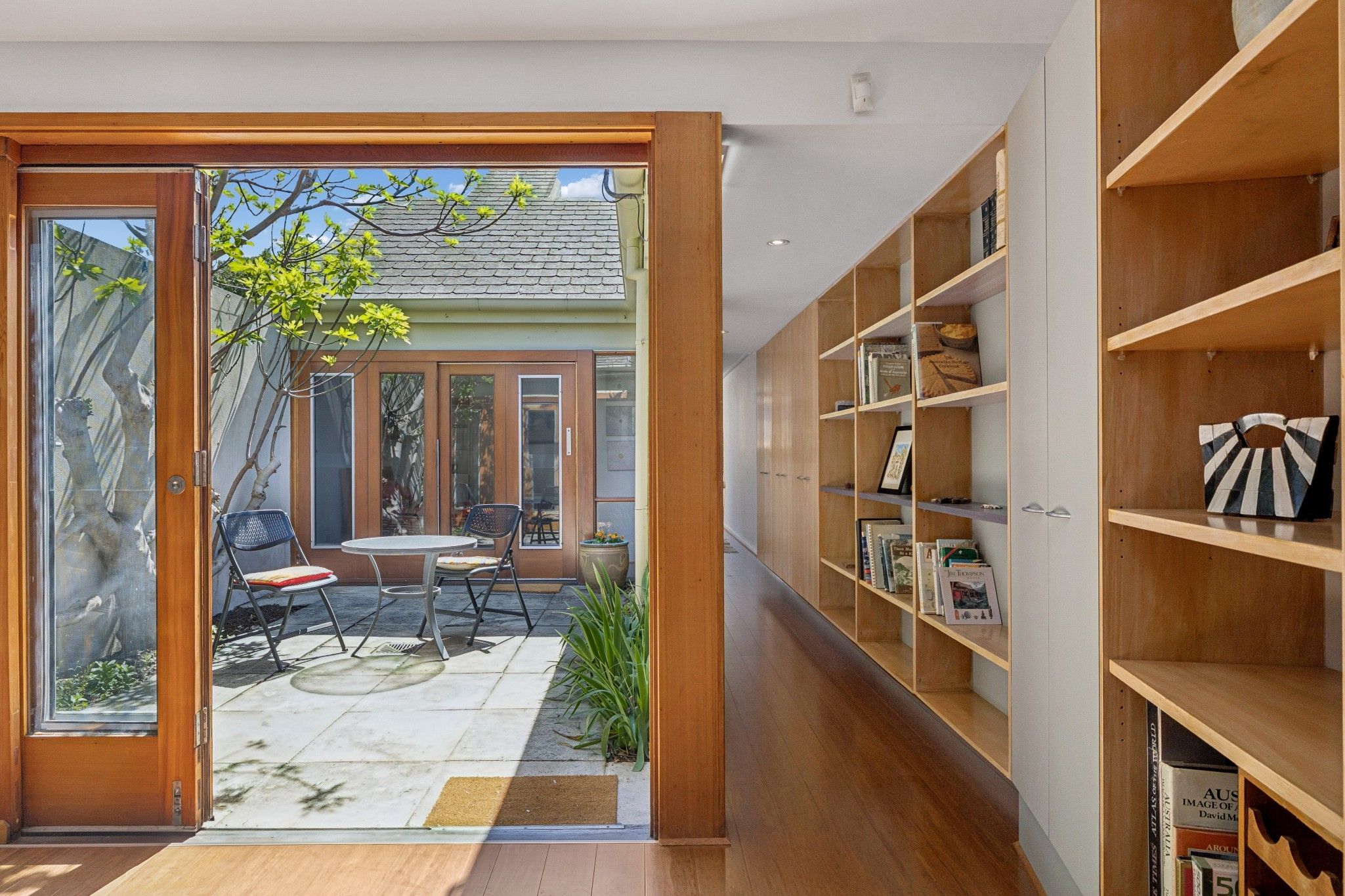 2 Mclaren Street — photo 6 of 25