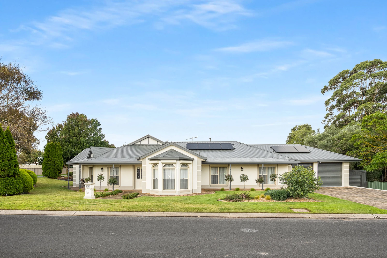21 Vivienne Avenue, Mount Gambier, SA 5290