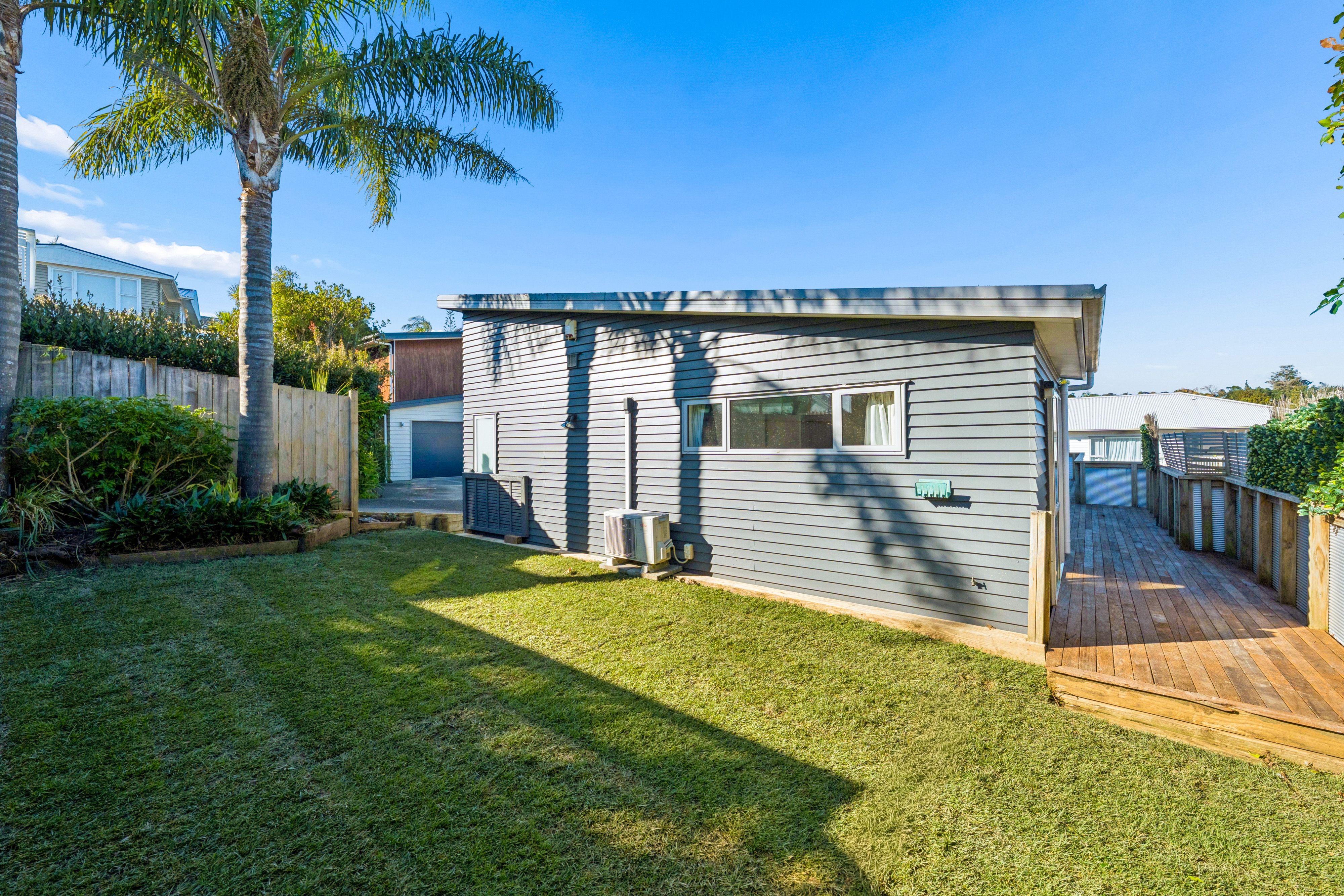 8A Norman Road, Titirangi, Waitakere City