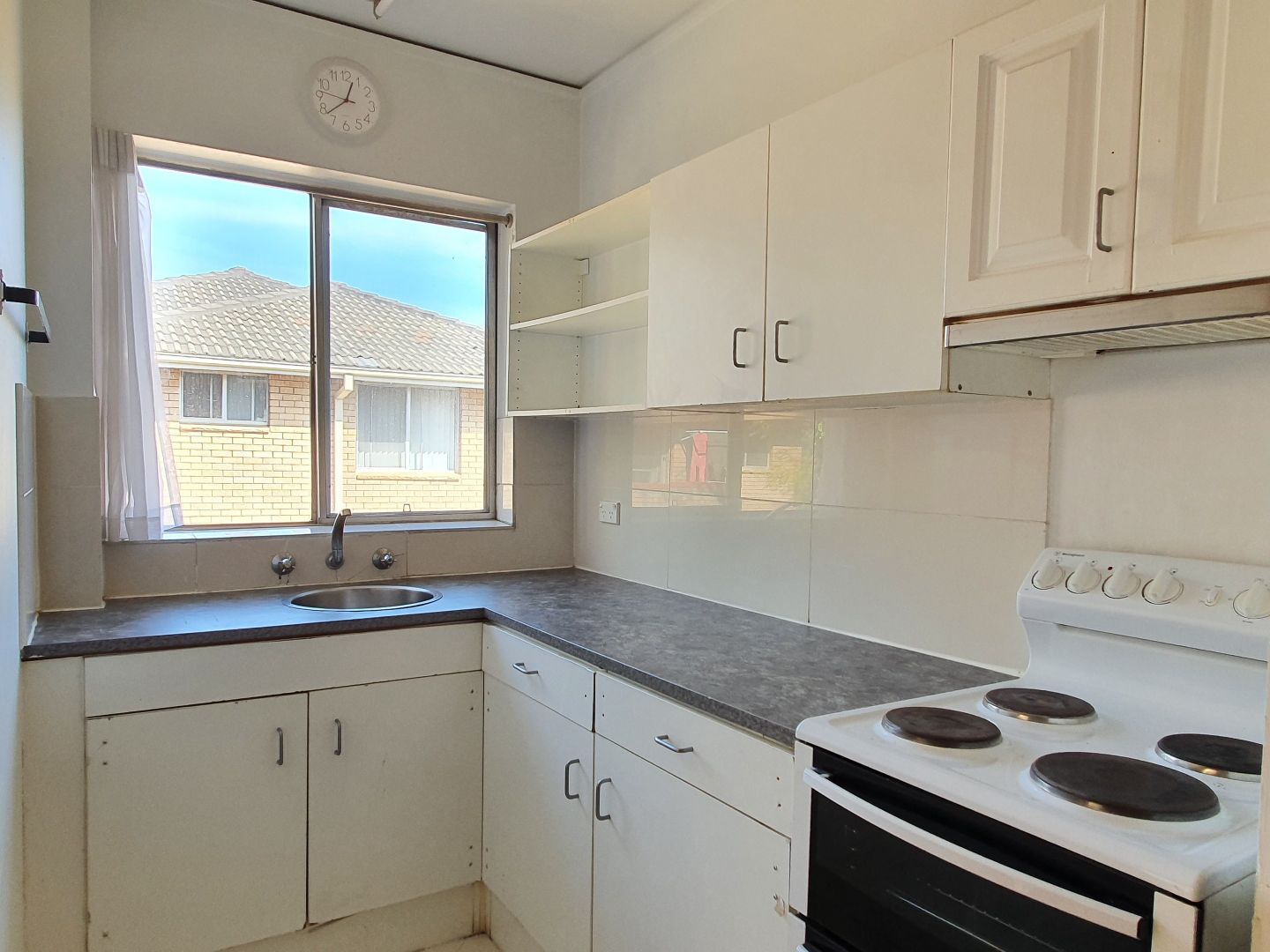 15/13 Devlin Street — photo 3 of 4