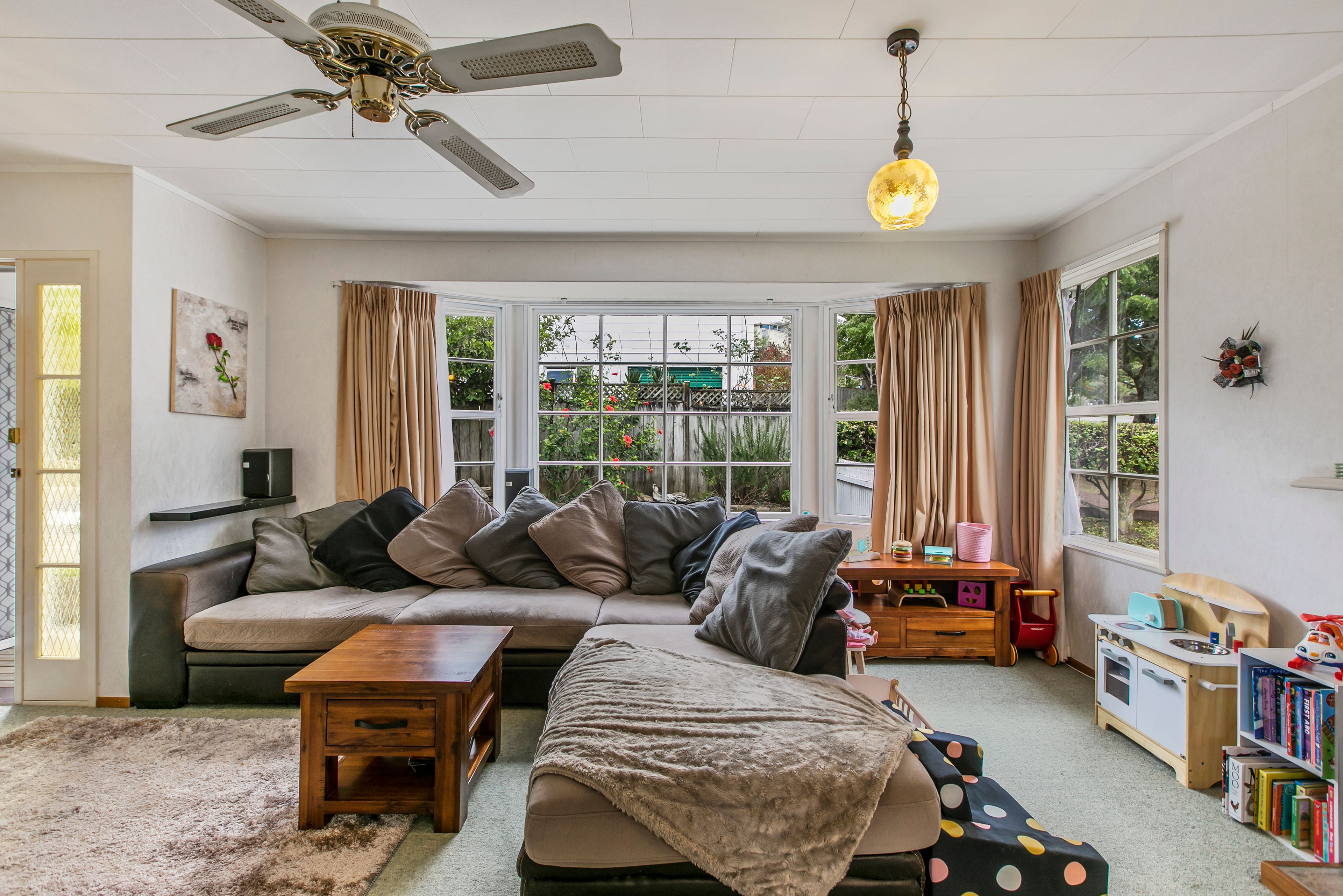 8 Cunliffe Place, Glenfield, North Shore City