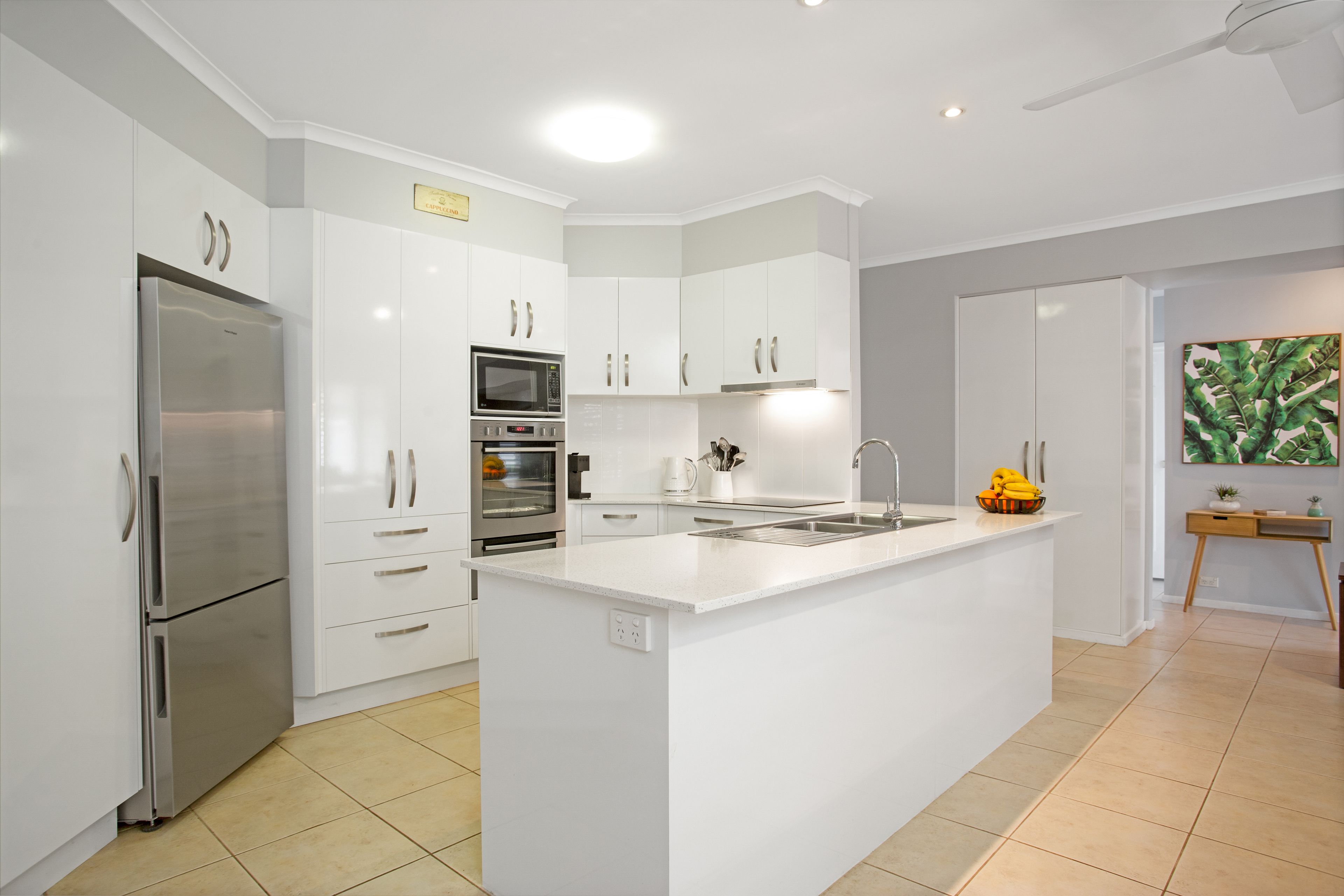 11 Wattlepark Lane, Robina, QLD 4226
