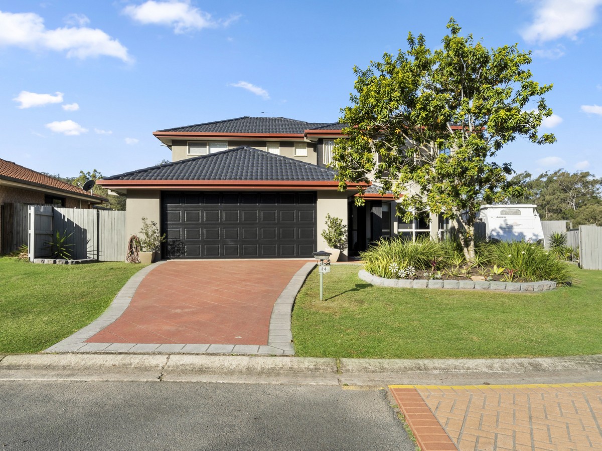 24 Mountain View Crescent, Mount Warren Park, QLD 4207