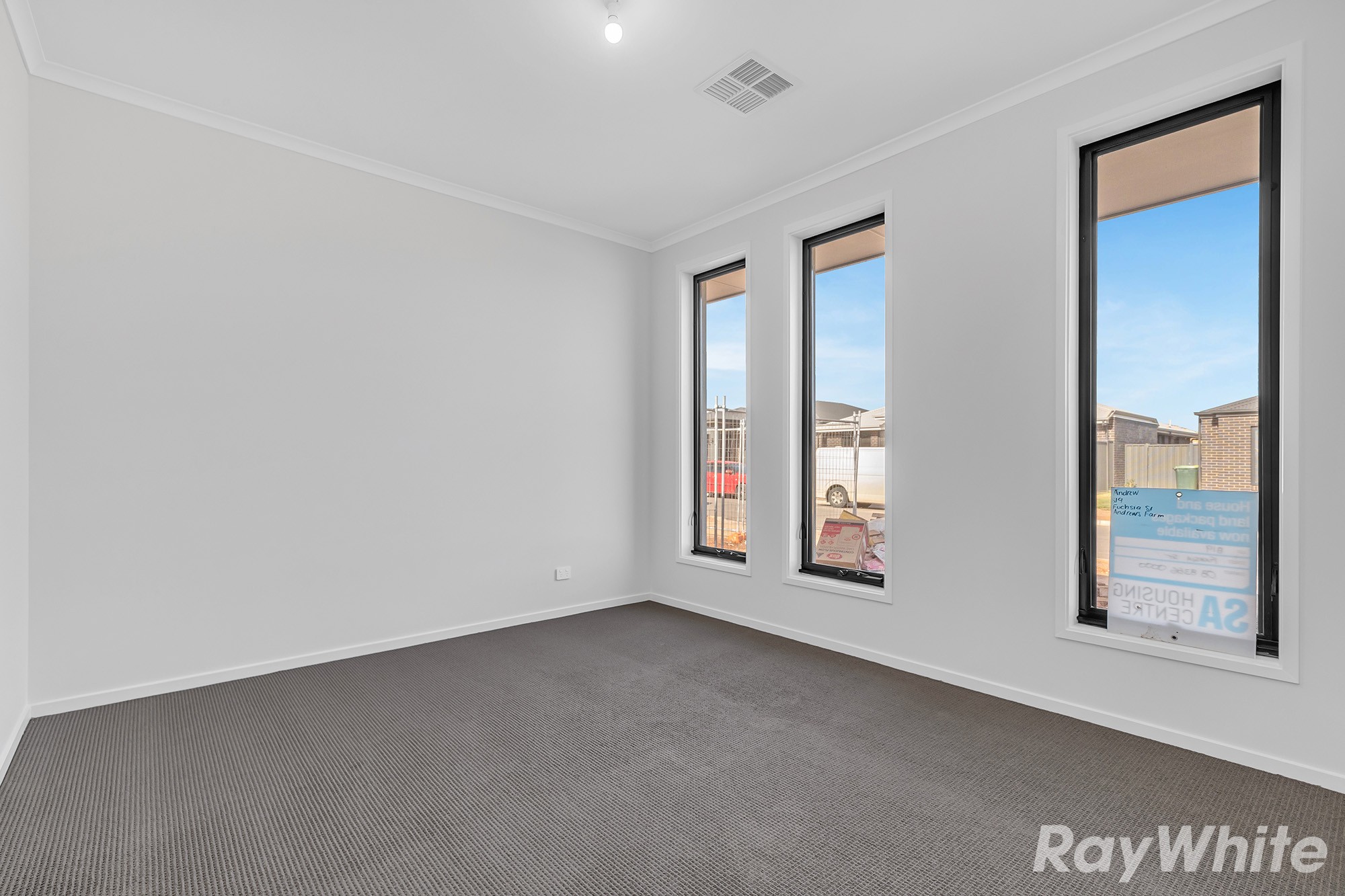 16 Fuschia Street, Andrews Farm, SA 5114