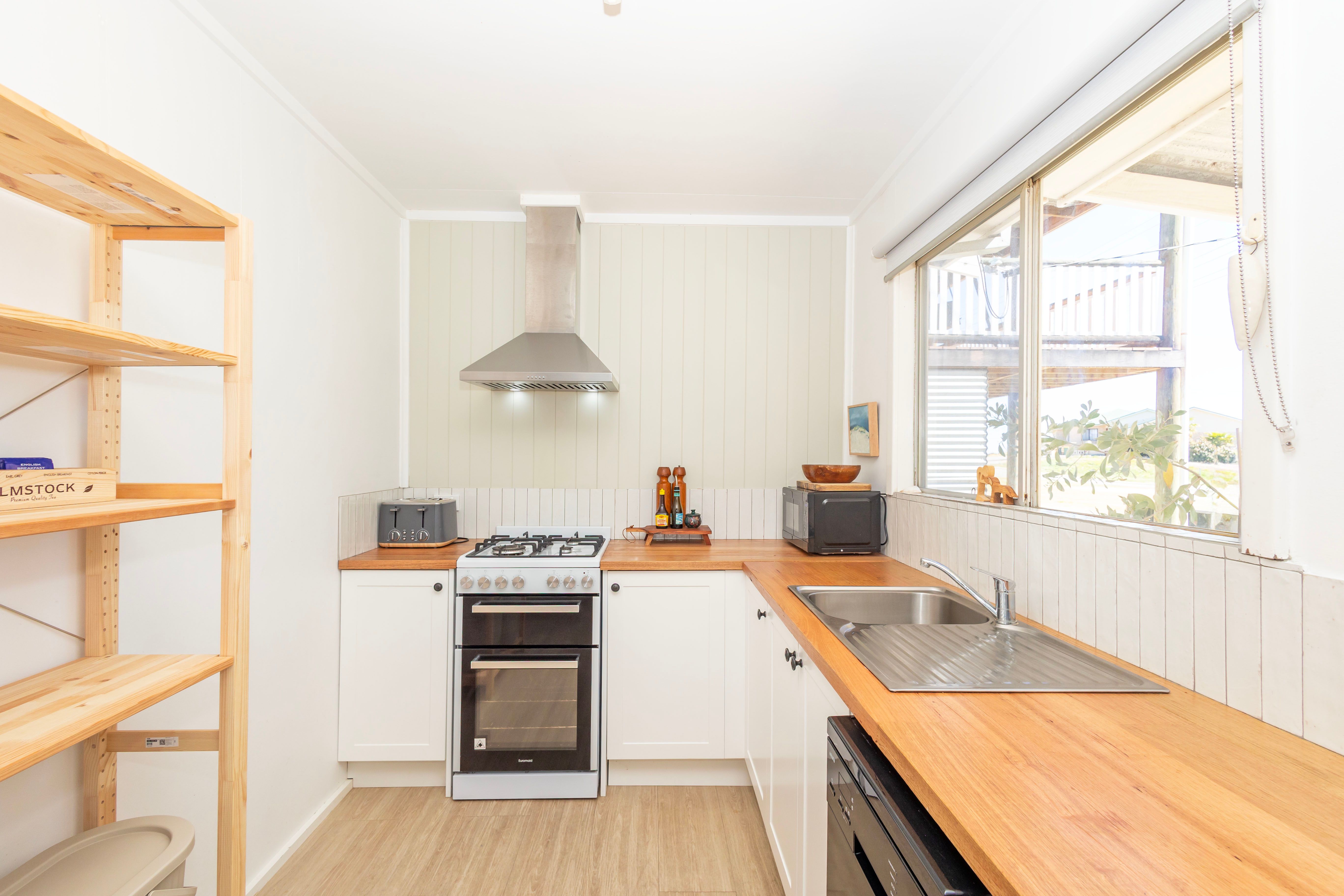 5 Lindsay Street — photo 3 of 20