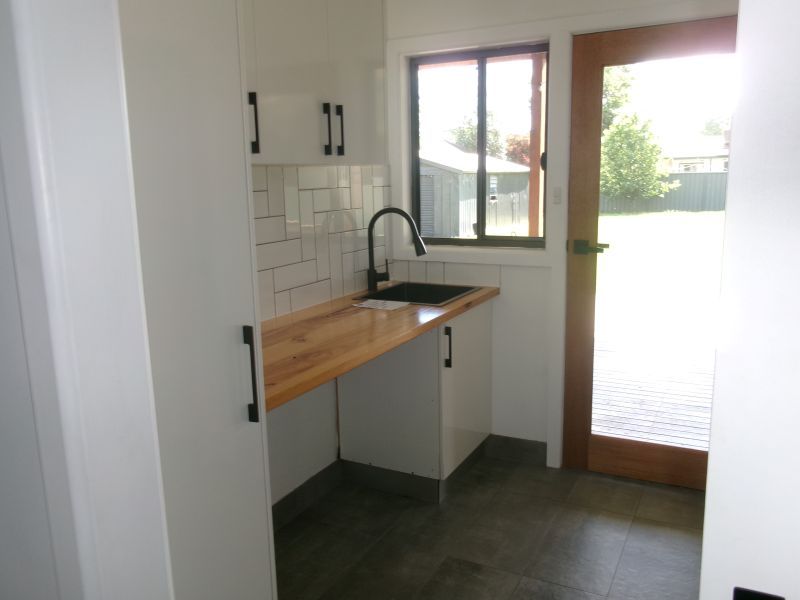 449 Wilkinson Street — photo 7 of 7
