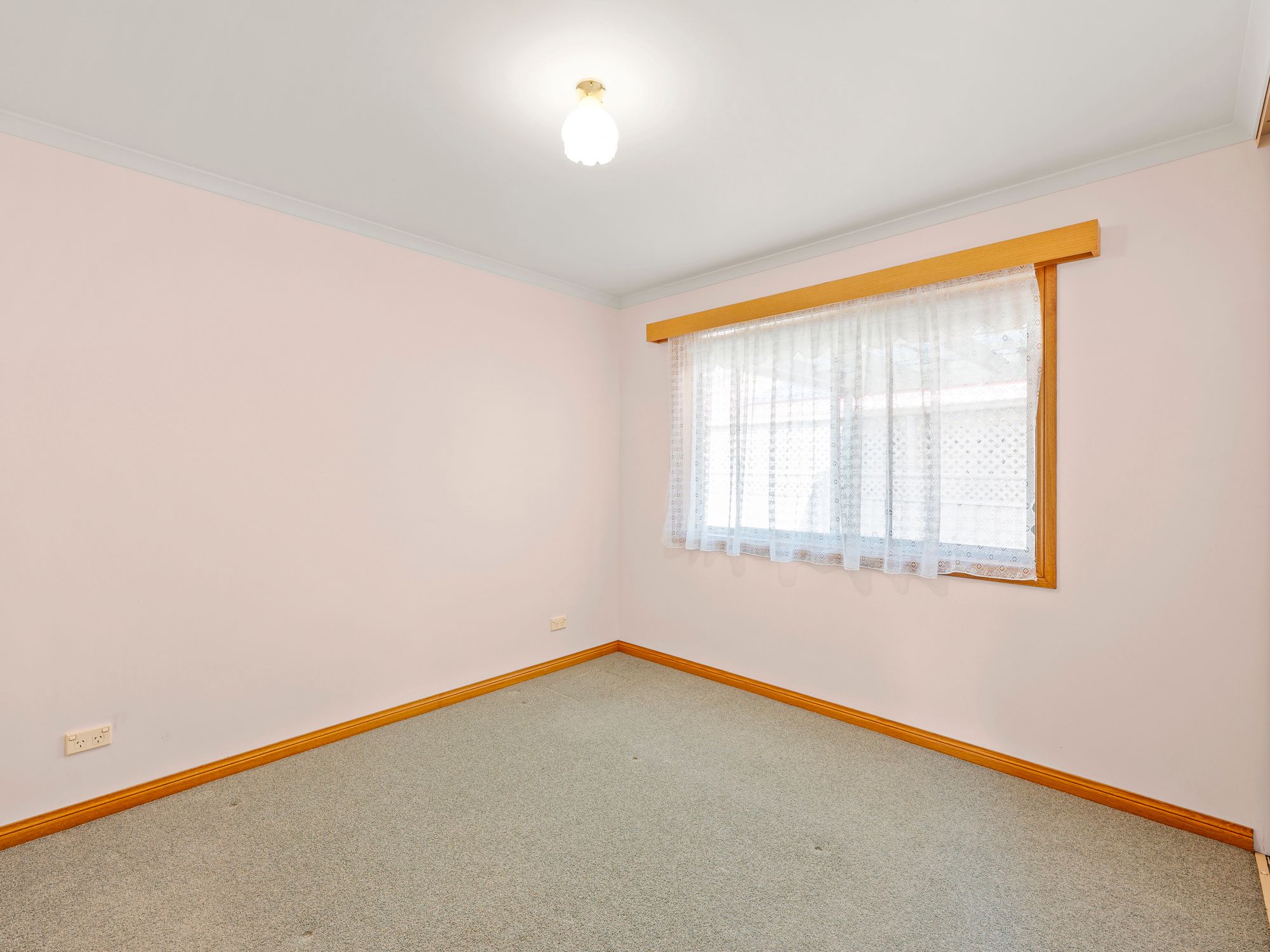 1 Ascot Court — photo 8 of 15
