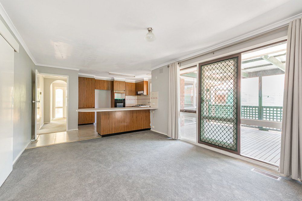 31 Fraser Crescent, Wantirna South, VIC 3152