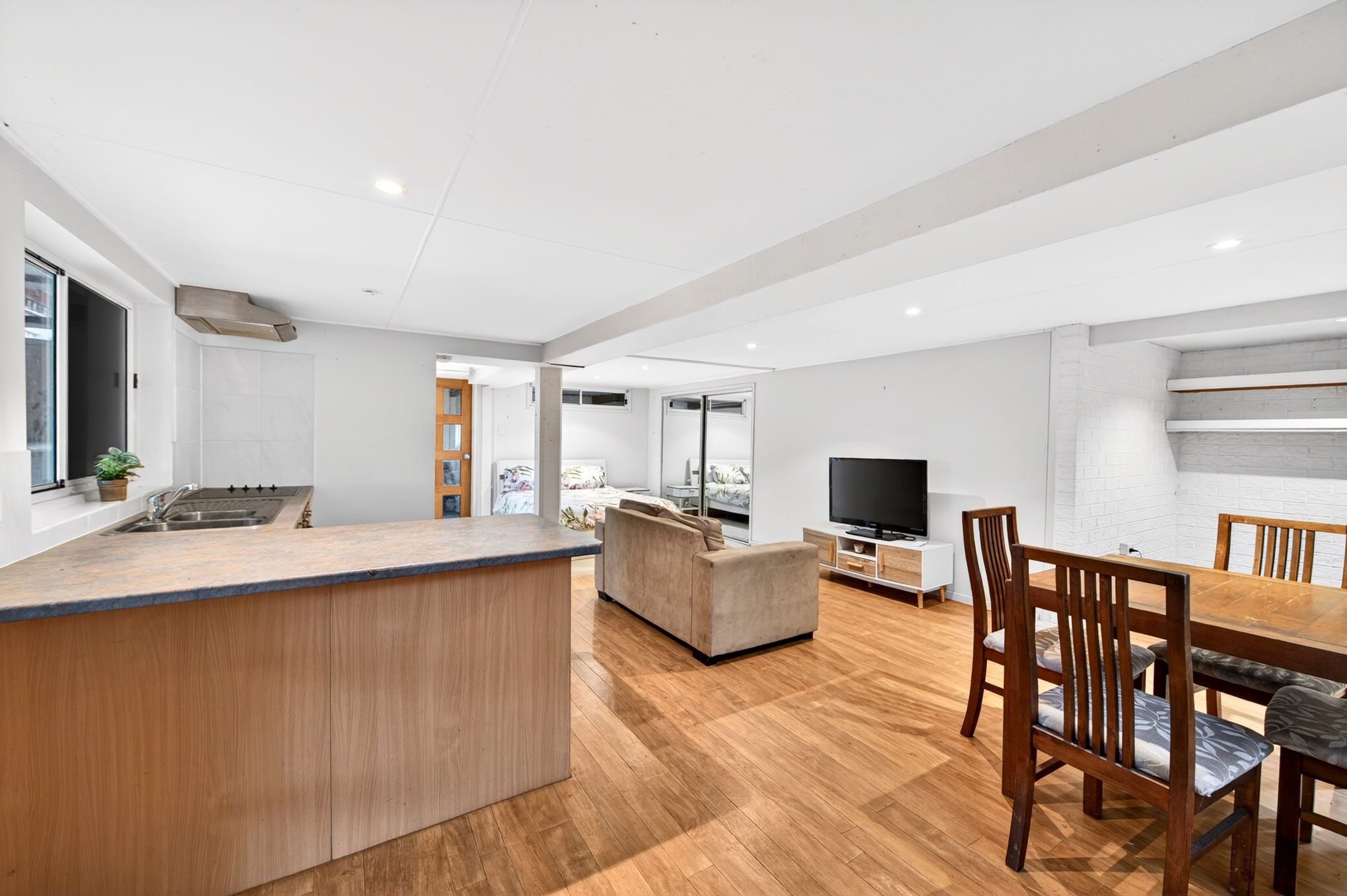 30 Parkmore Street — photo 15 of 22