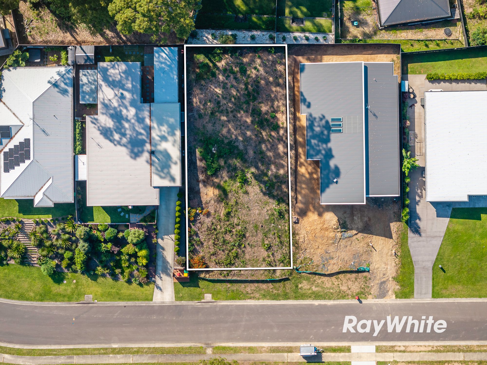 54 Litchfield Crescent — photo 7 of 13