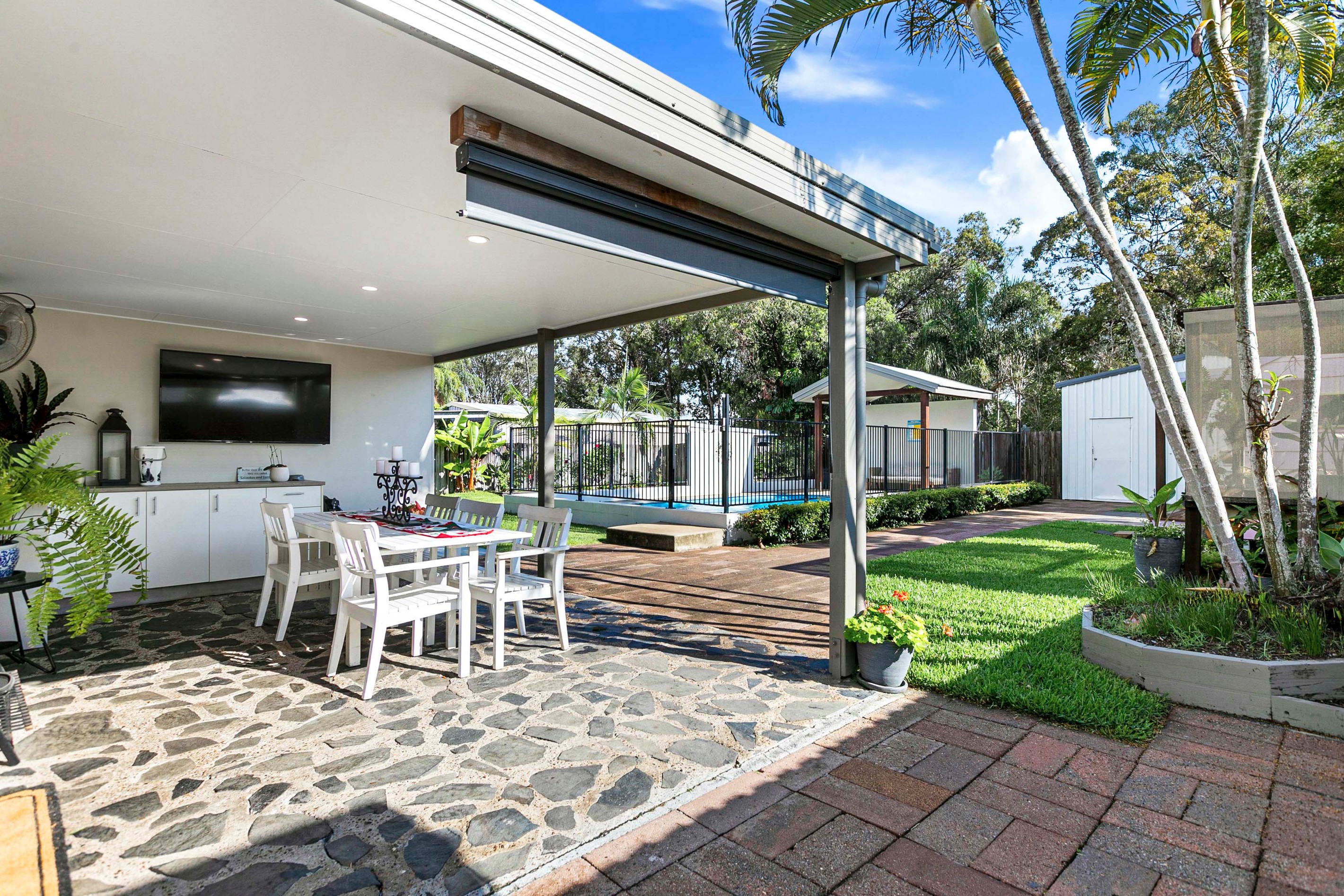 597 Boat Harbour Drive, Urangan, QLD 4655
