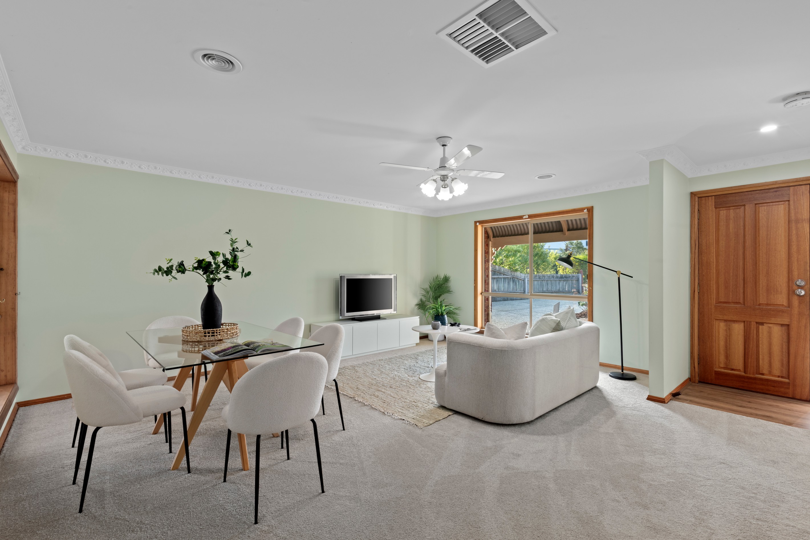 8 Waddington Court, Highton, VIC 3216