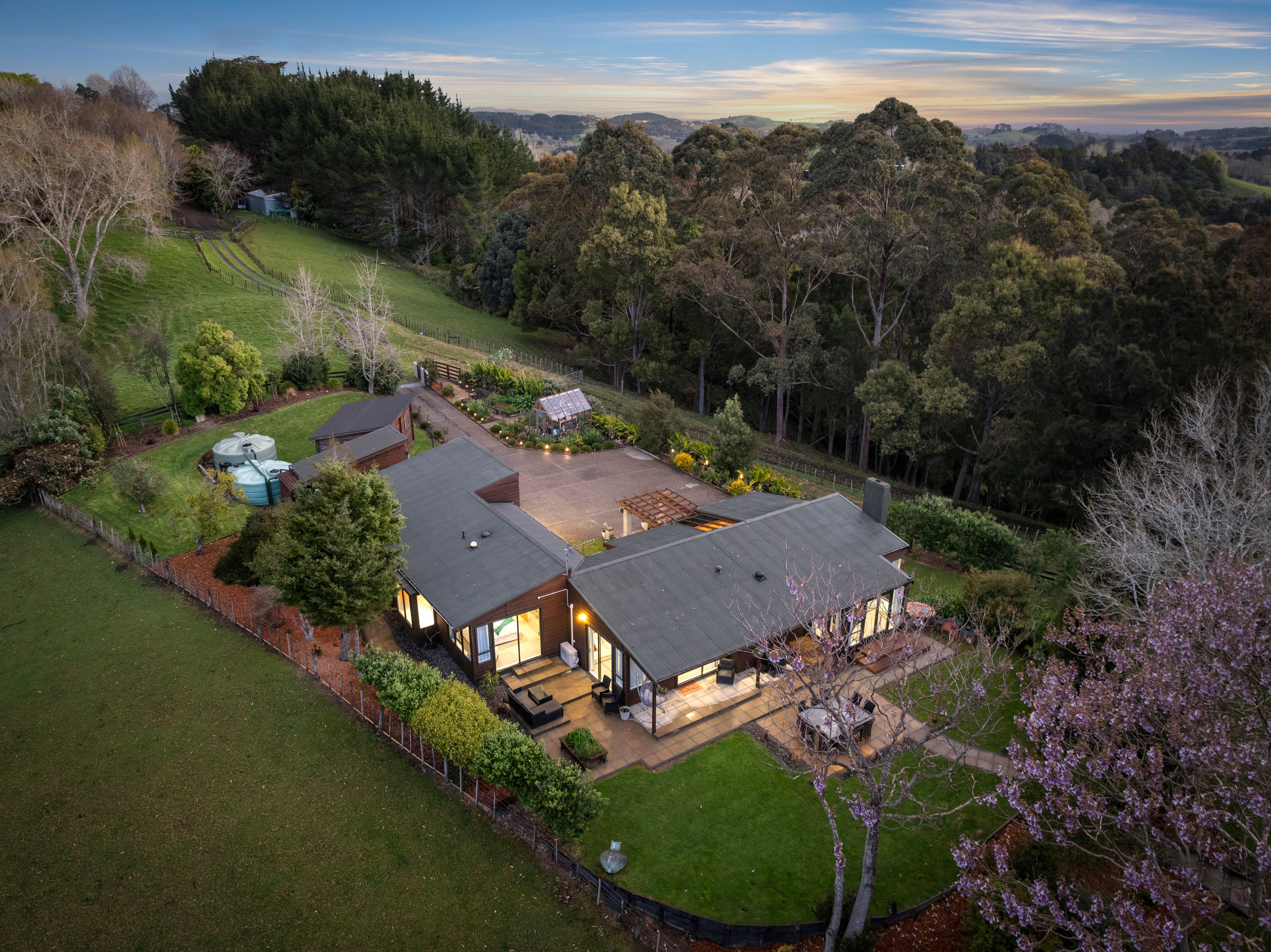 156 Ara-Kotinga, Whitford, Manukau City